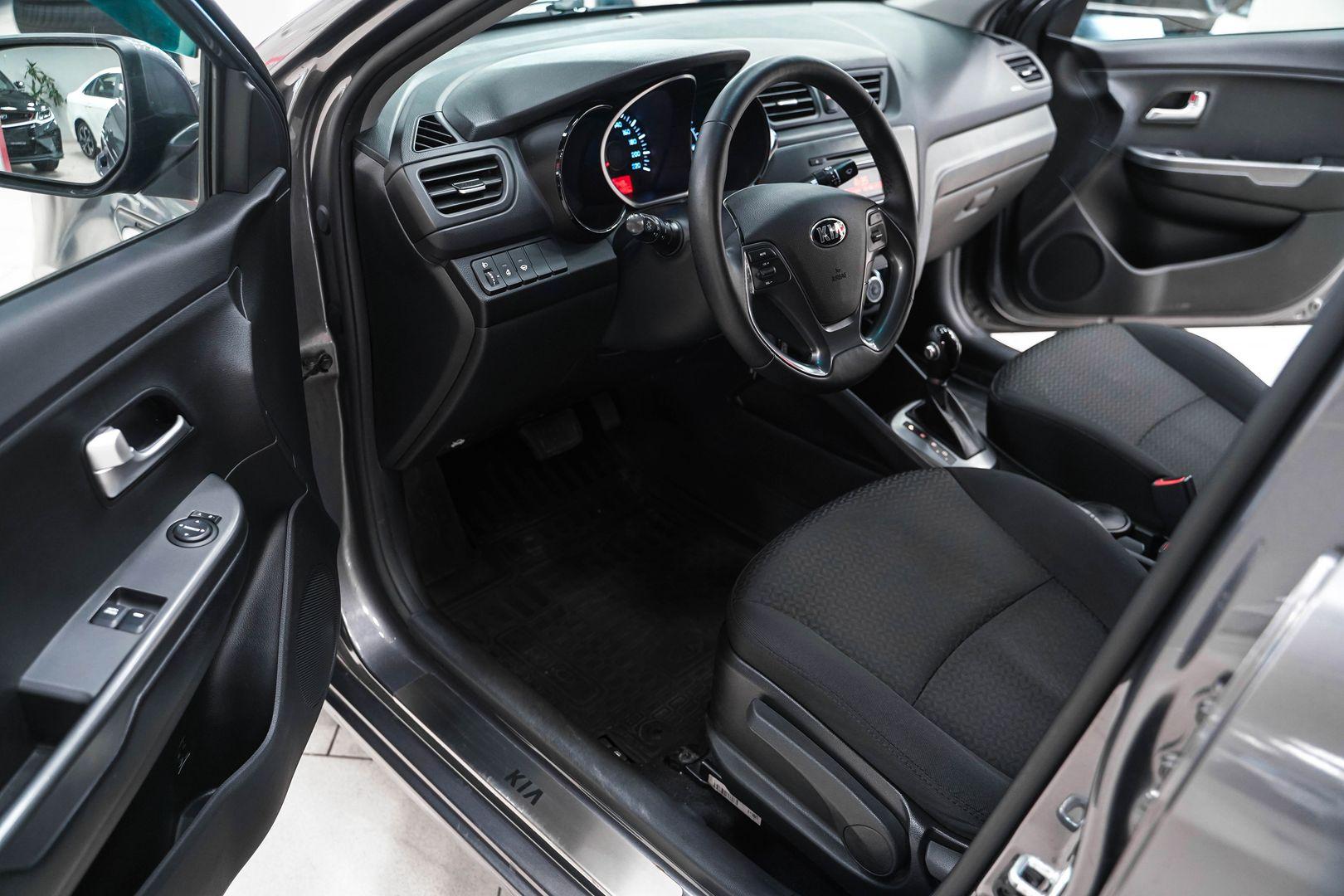 Kia Rio 2015, серый, ДЦ Орехово