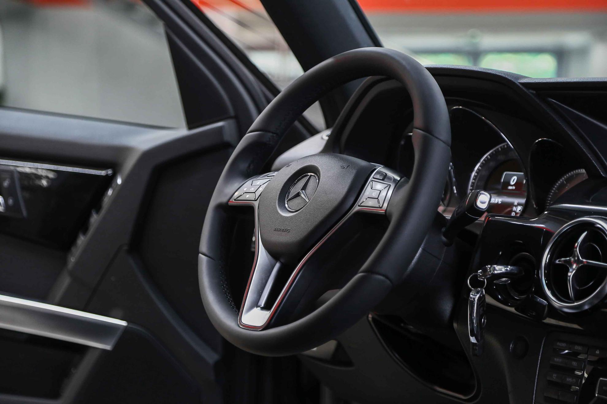 Mercedes-Benz GLK-Класс 2013, серый, ДЦ Орехово