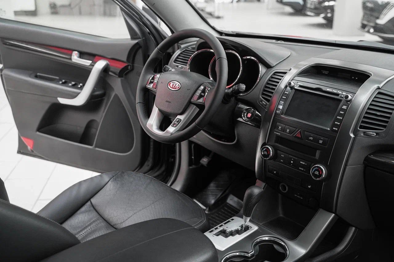 Kia Sorento 2012, черный, ДЦ Орехово