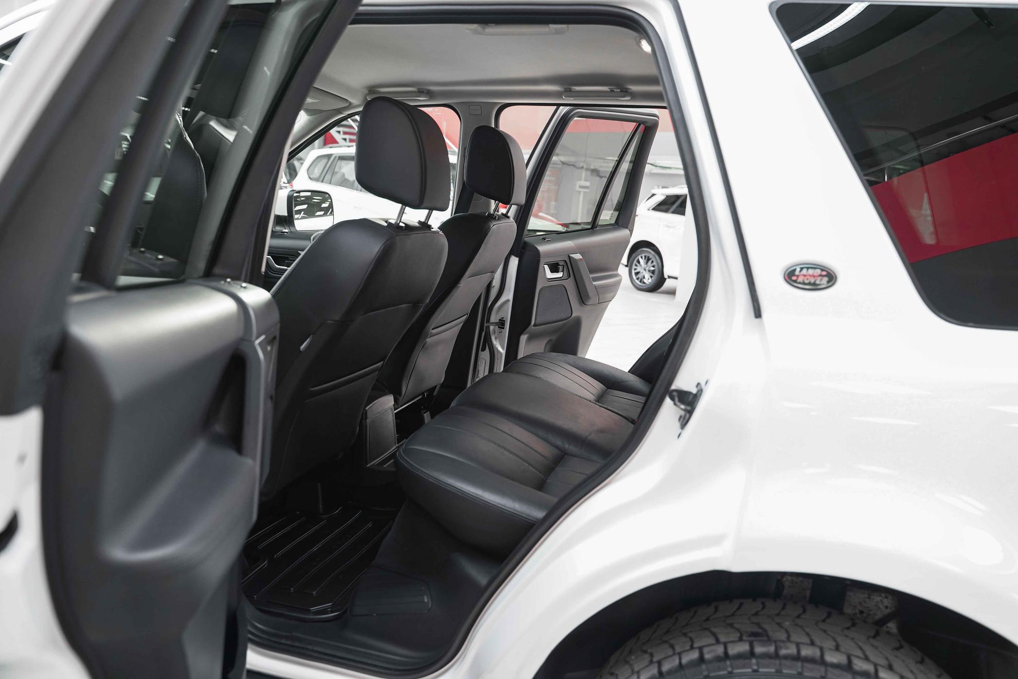 Land Rover Freelander 2014, белый, ДЦ Орехово