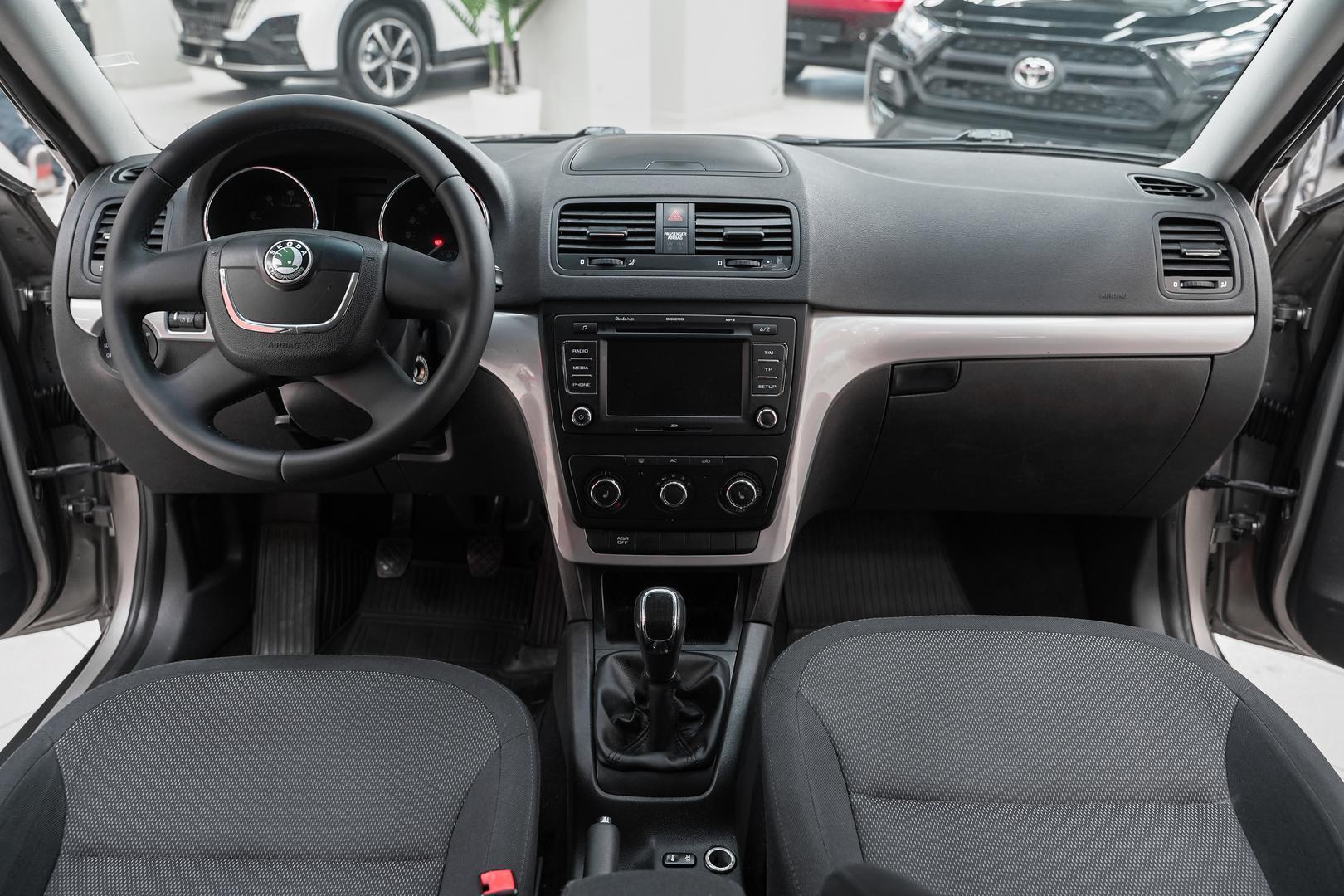 Skoda Yeti 2012, бежевый, ДЦ Орехово