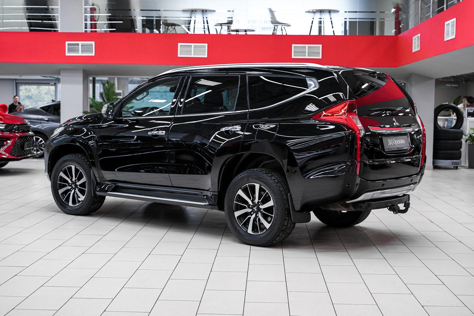Mitsubishi Pajero Sport 2018, черный, ДЦ Орехово