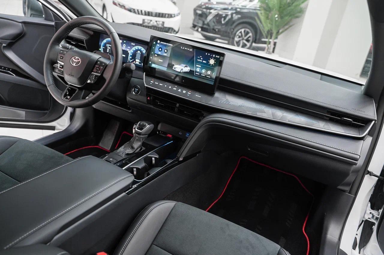 Toyota Camry 2025, белый, ДЦ Орехово