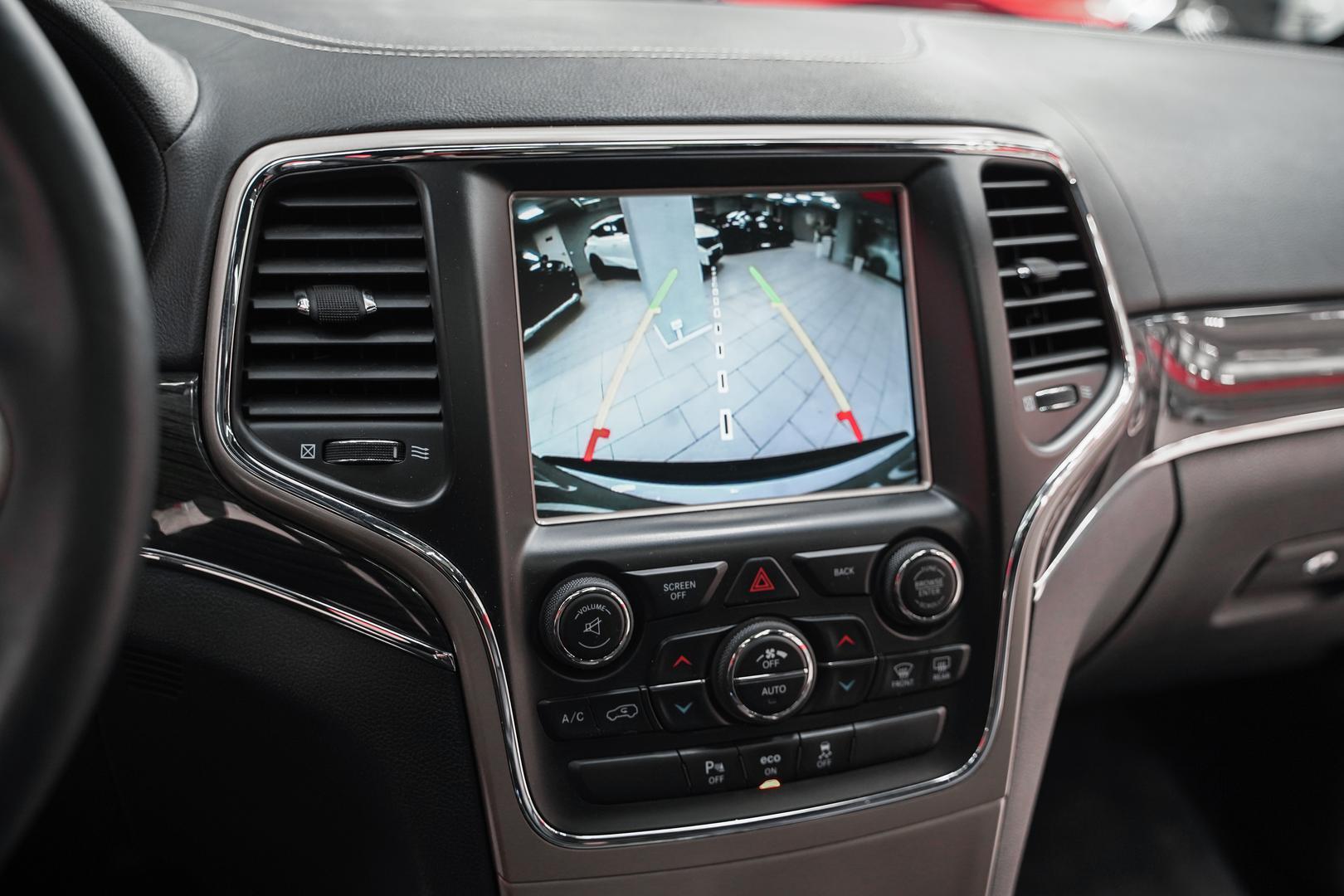 Jeep Grand Cherokee 2015, белый, ДЦ Орехово