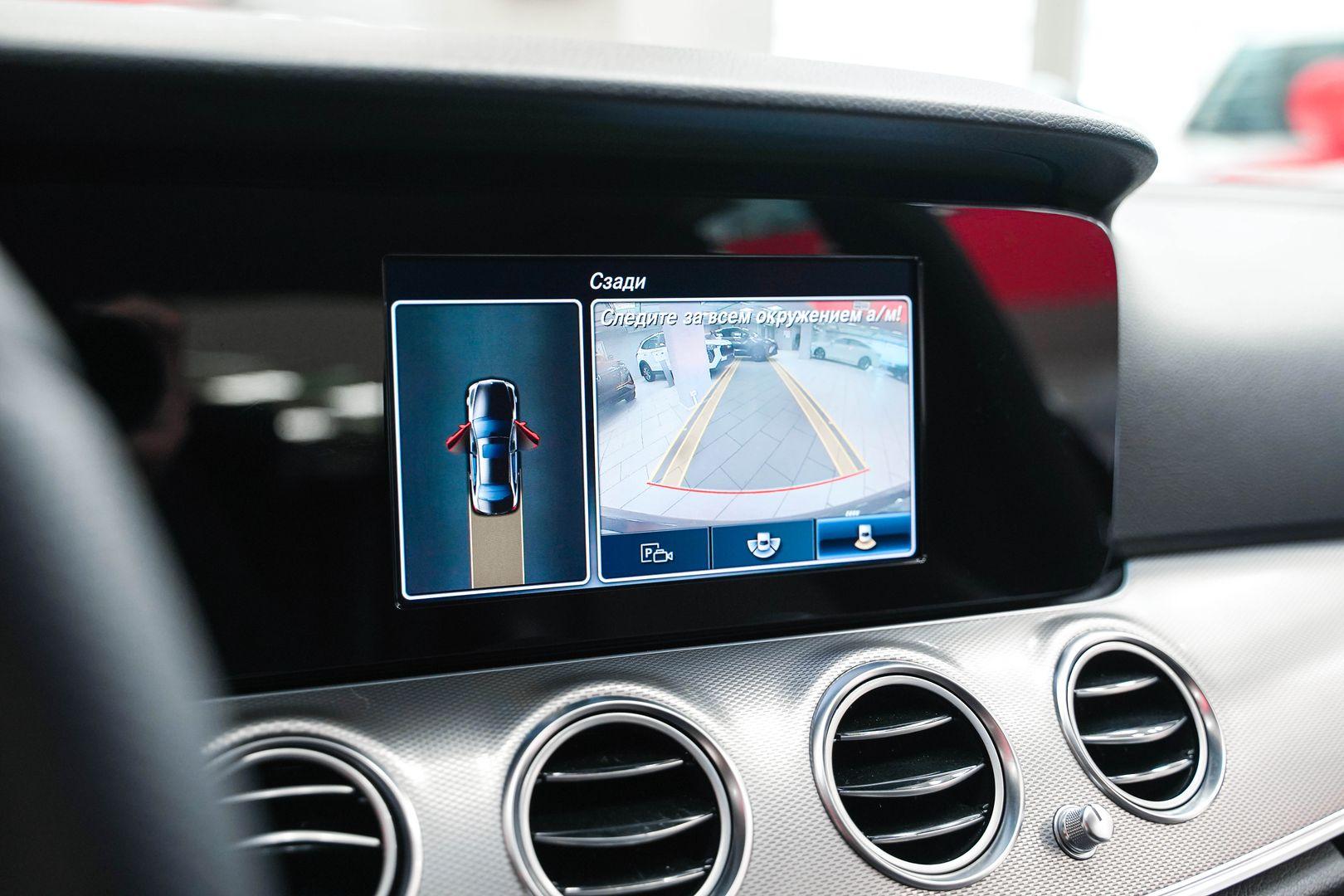 Mercedes-Benz E-Класс 2017, черный, ДЦ Орехово