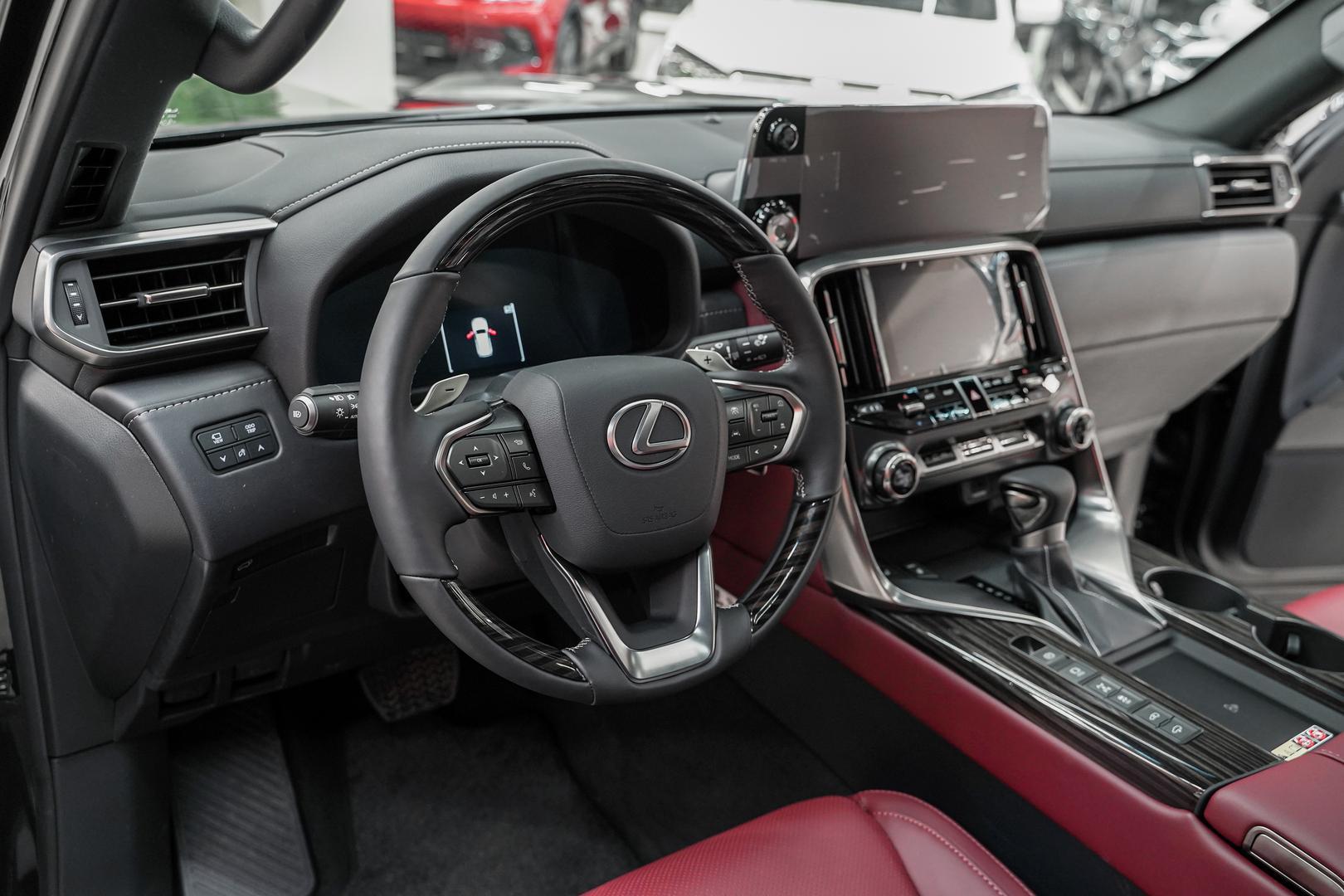 Lexus LX 2026, черный, ДЦ Орехово