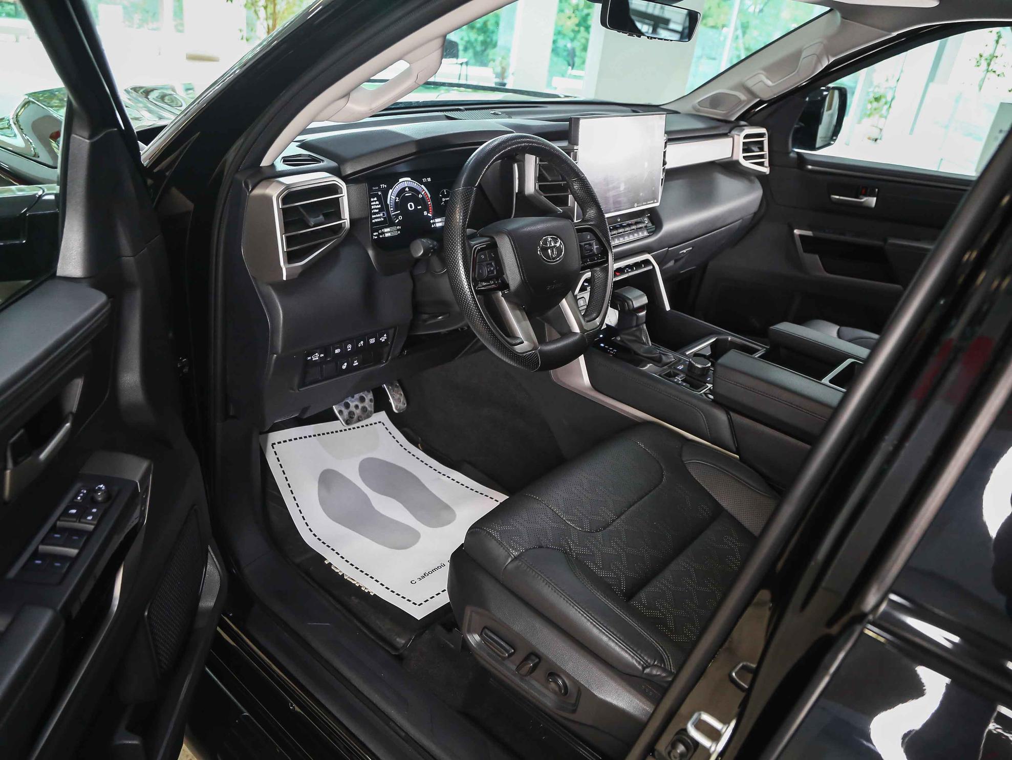 Toyota Tundra 2023, черный, ДЦ Орехово