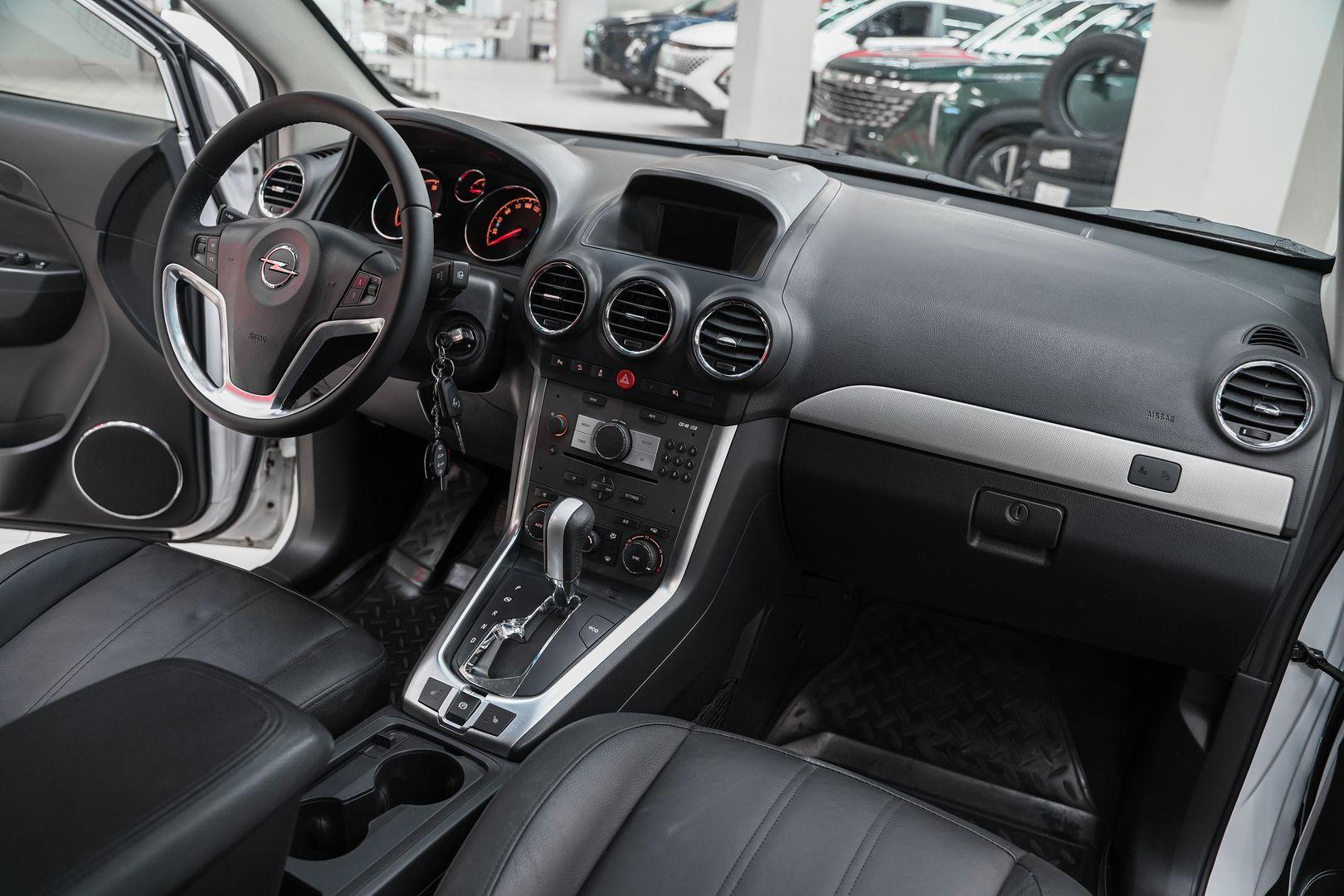 Opel Antara 2013, белый, ДЦ Орехово