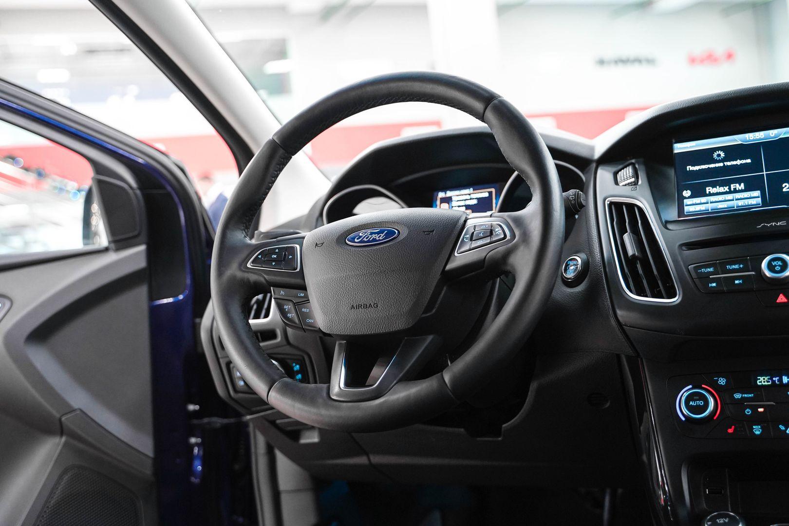 Ford Focus 2016, синий, ДЦ Орехово