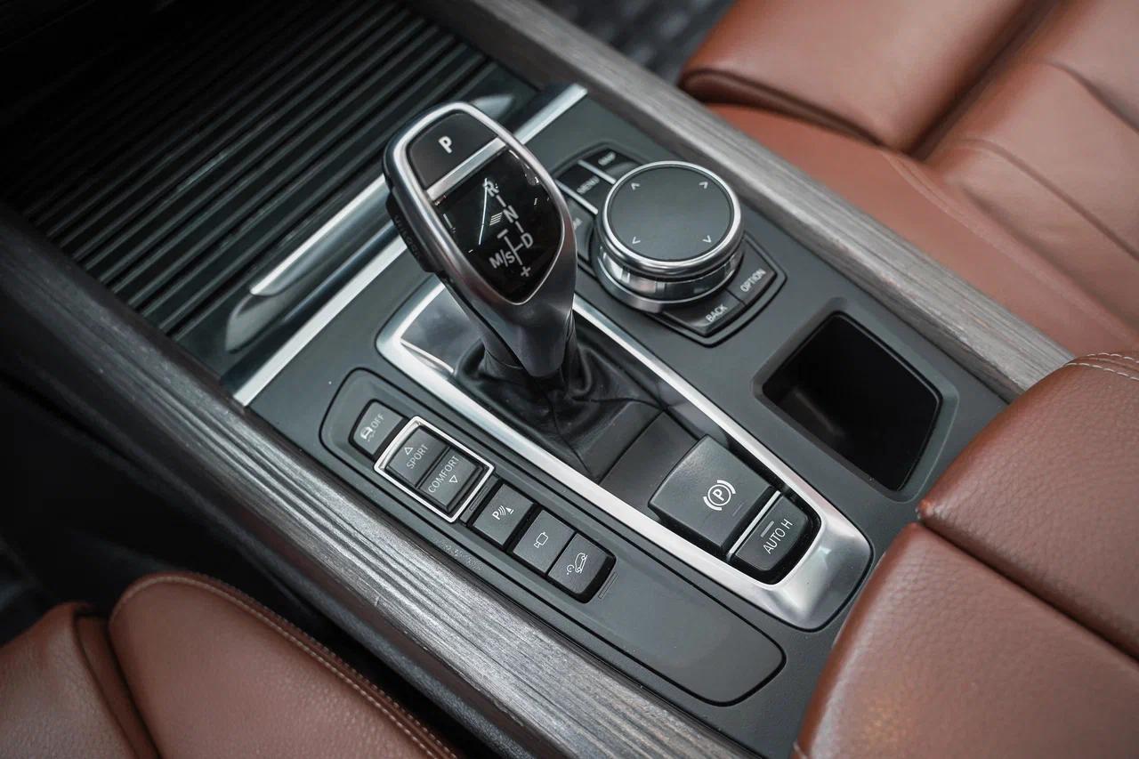 BMW X5 2017, черный, ДЦ Орехово