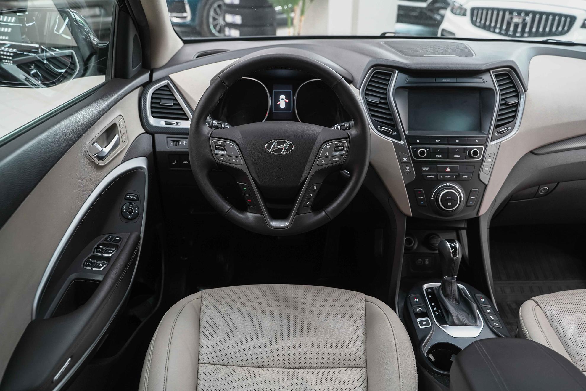 Hyundai Santa Fe 2018, черный, ДЦ Орехово