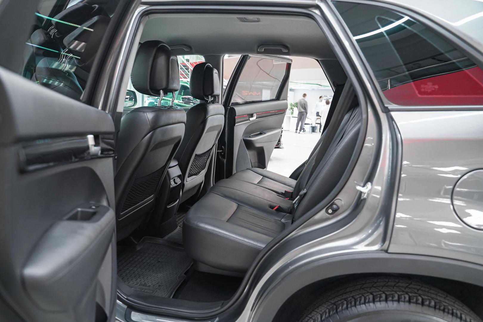 Kia Sorento 2014, серый, ДЦ Орехово