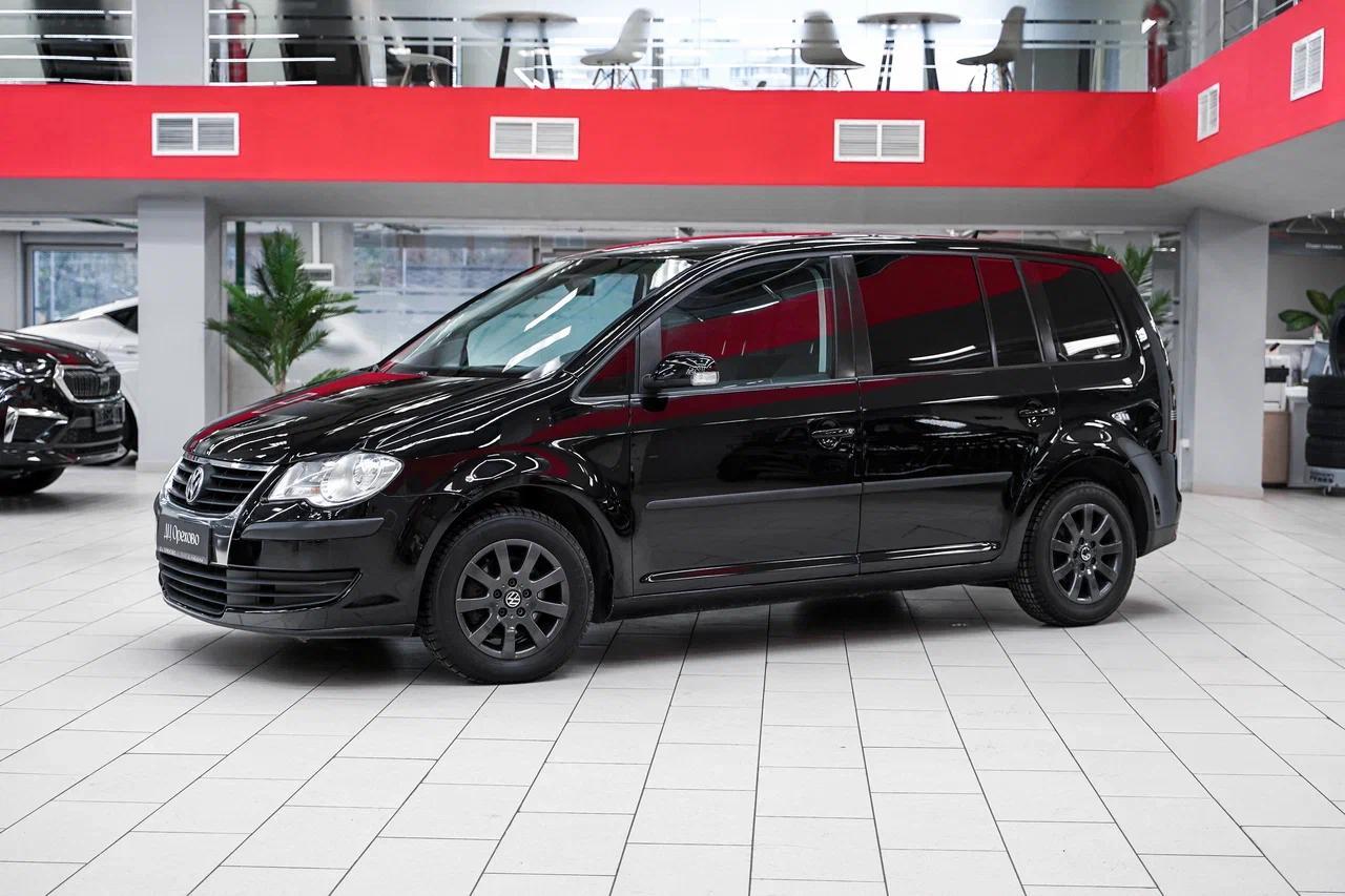Volkswagen Touran 2008, черный, ДЦ Орехово