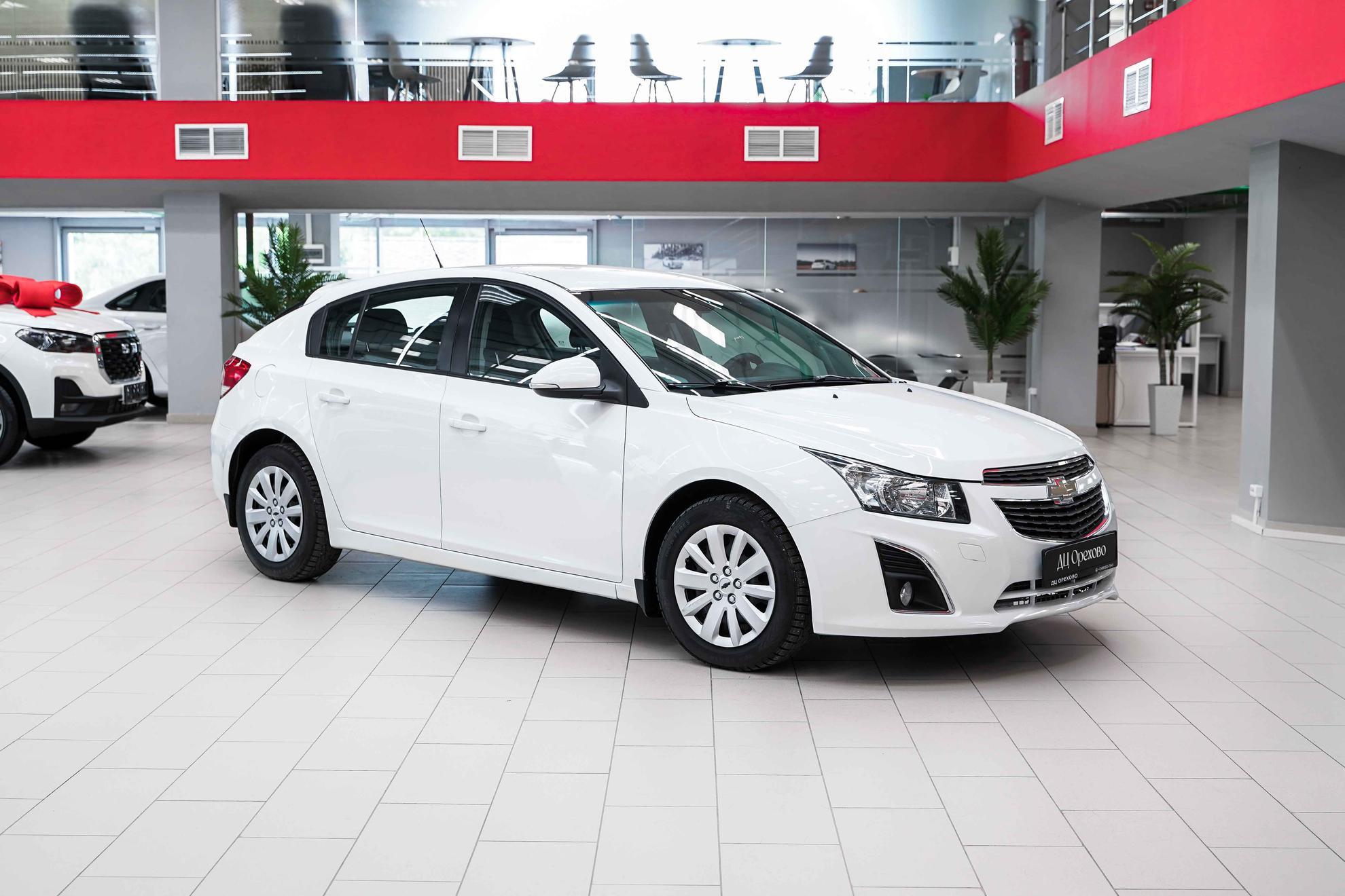 Chevrolet Cruze 2014, белый, ДЦ Орехово