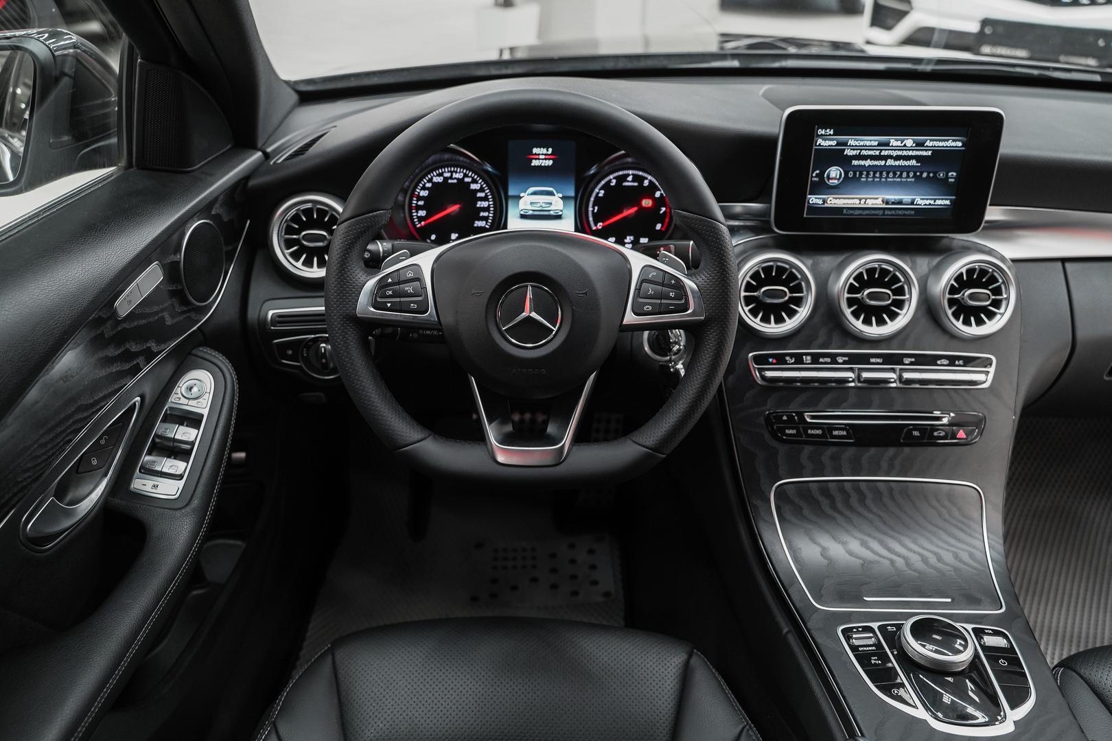 Mercedes-Benz C-Класс 2017, черный, ДЦ Орехово
