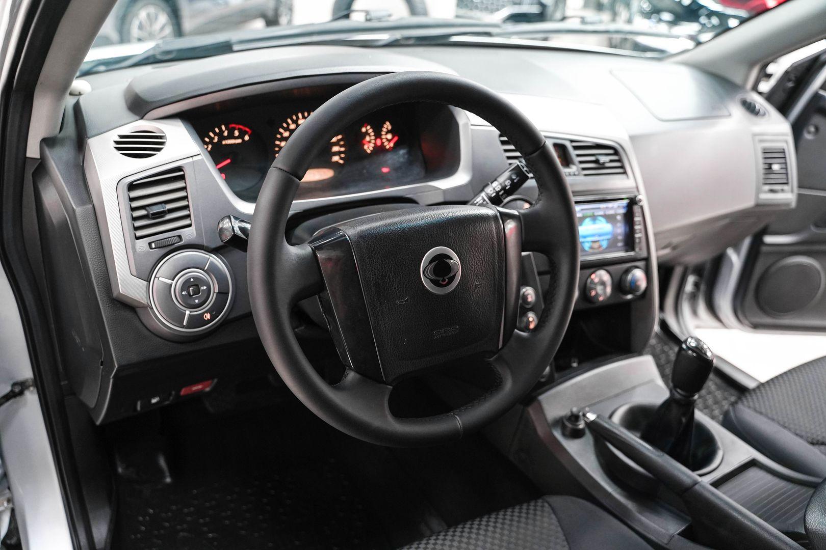 SsangYong Kyron 2013, серебряный, ДЦ Орехово