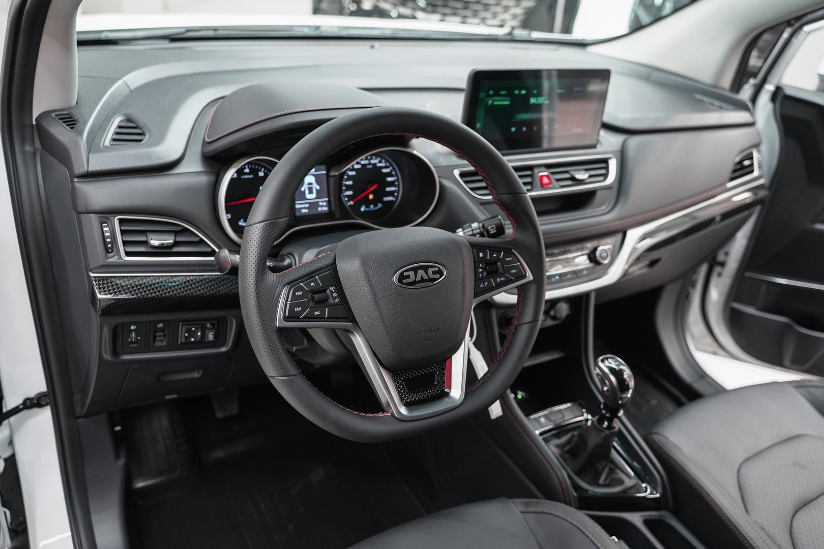 JAC JS3 2024, белый, ДЦ Орехово