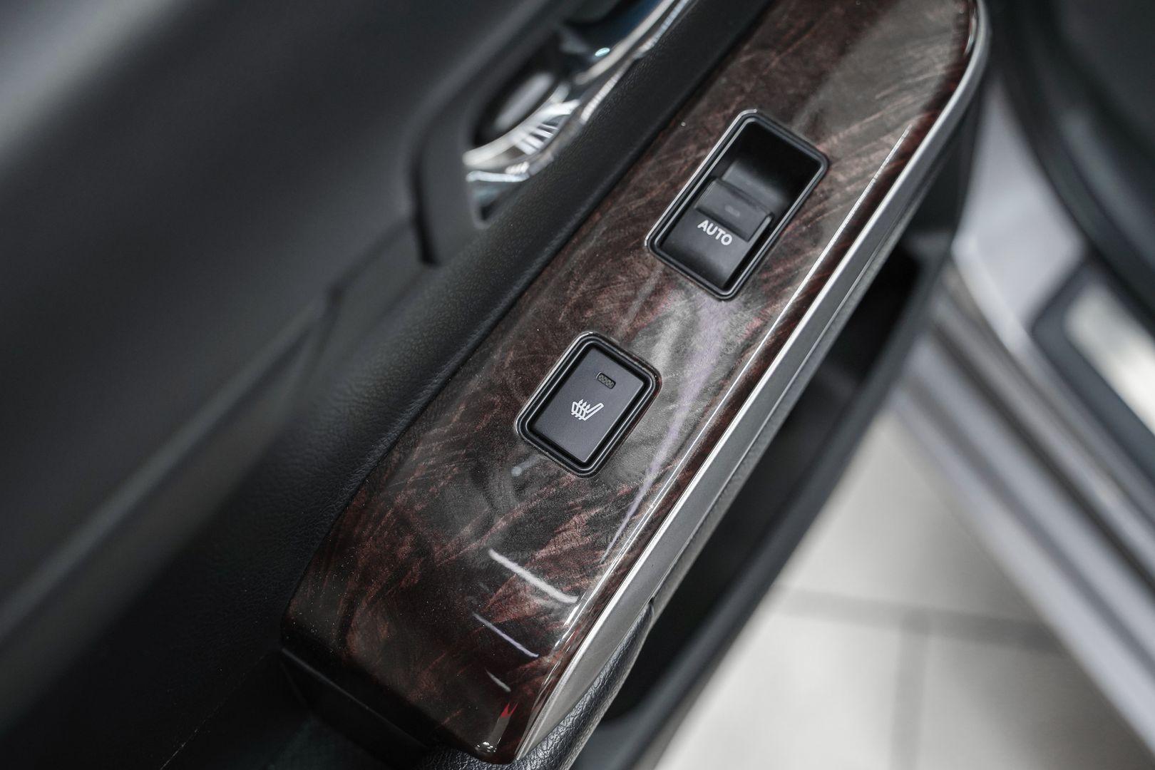 Toyota Camry 2016, серый, ДЦ Орехово