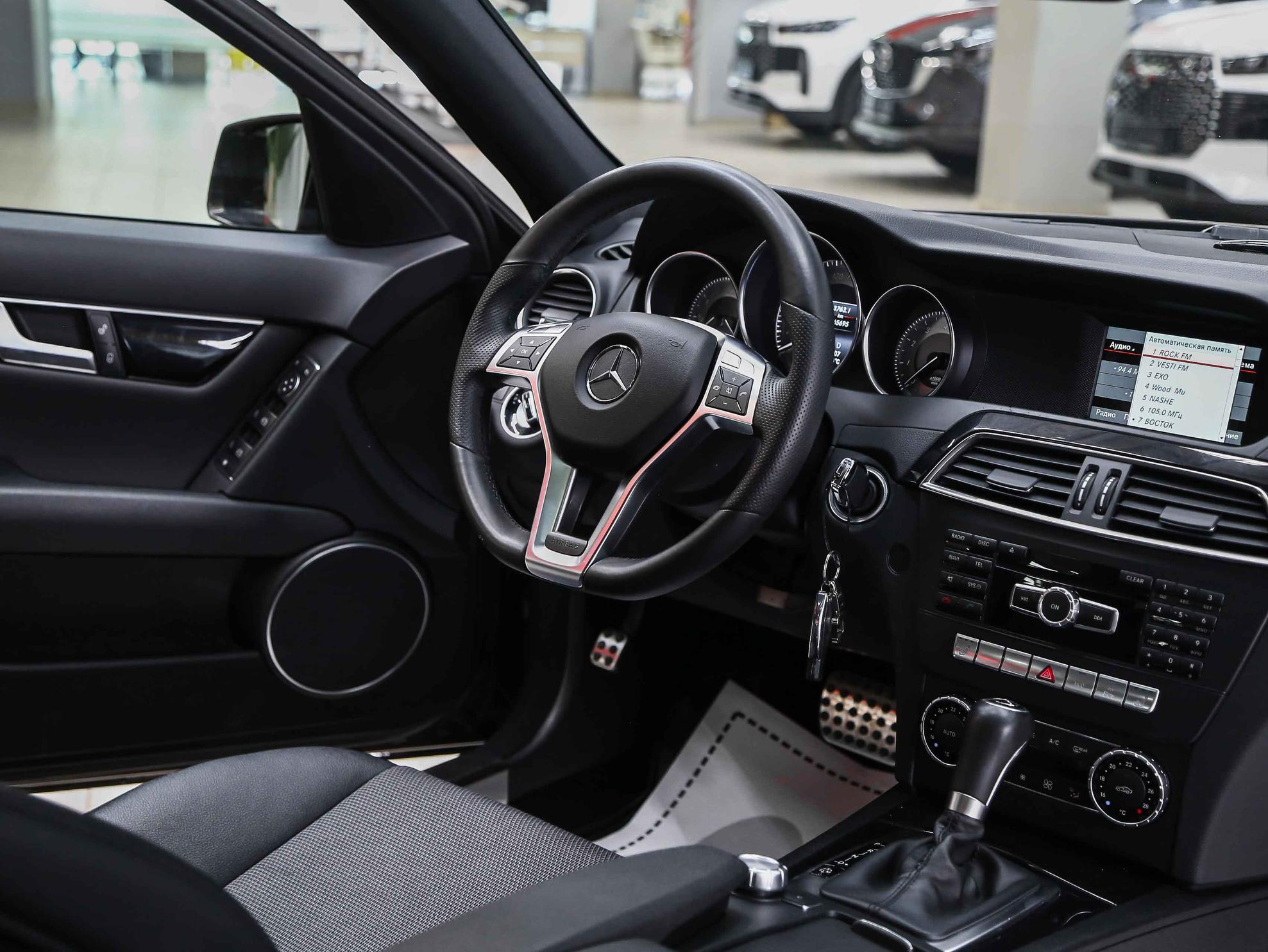 Mercedes-Benz C-Класс 2013, коричневый, ДЦ Орехово
