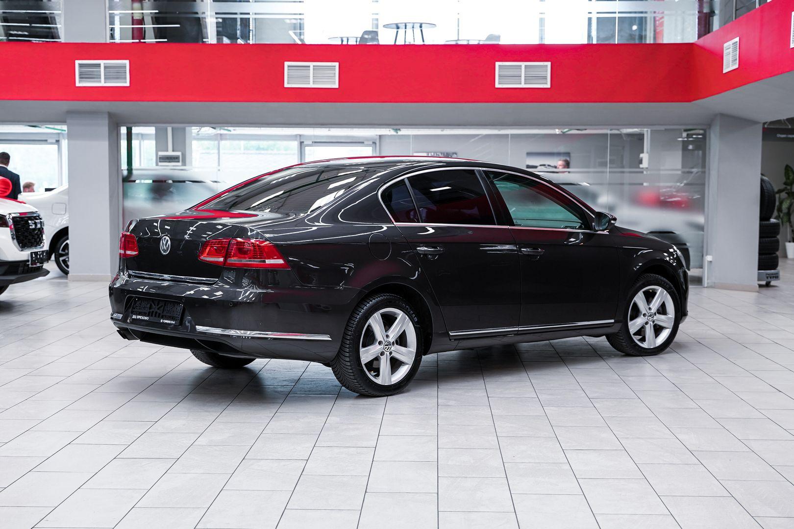 Volkswagen Passat 2011, черный, ДЦ Орехово