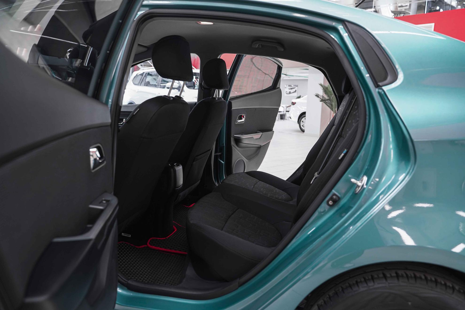 Kia Rio 2014, зеленый, ДЦ Орехово