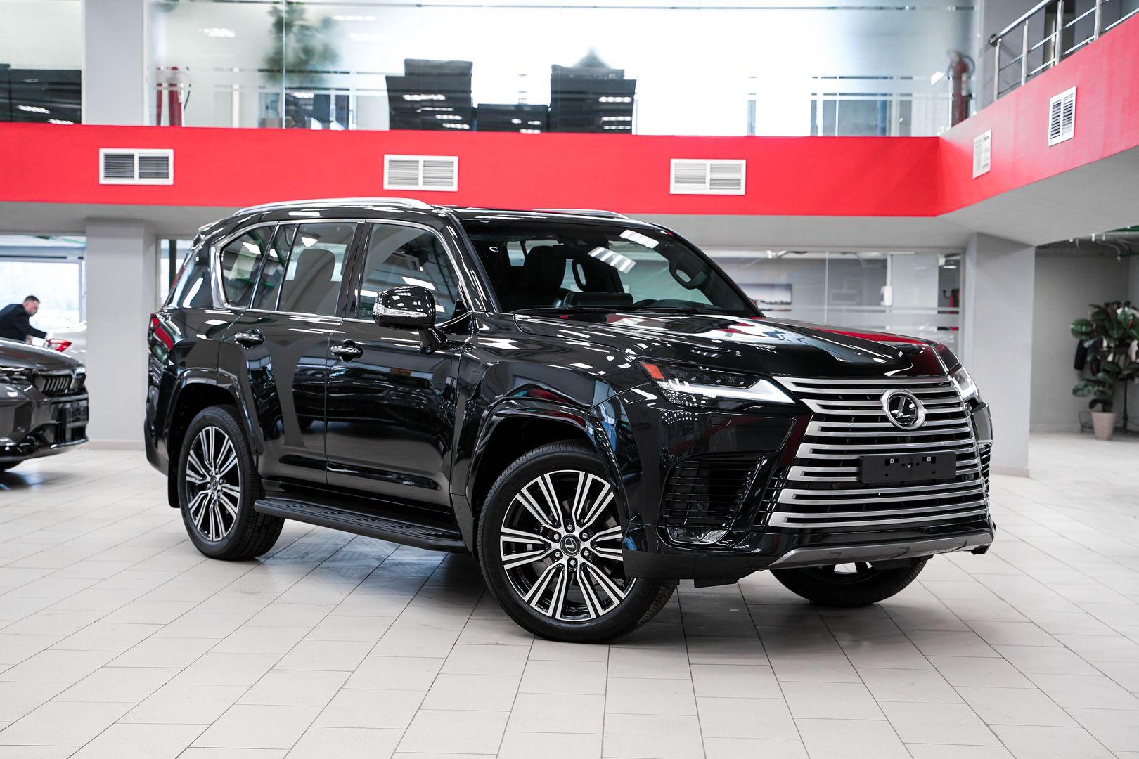 Lexus LX 2024, черный, ДЦ Орехово