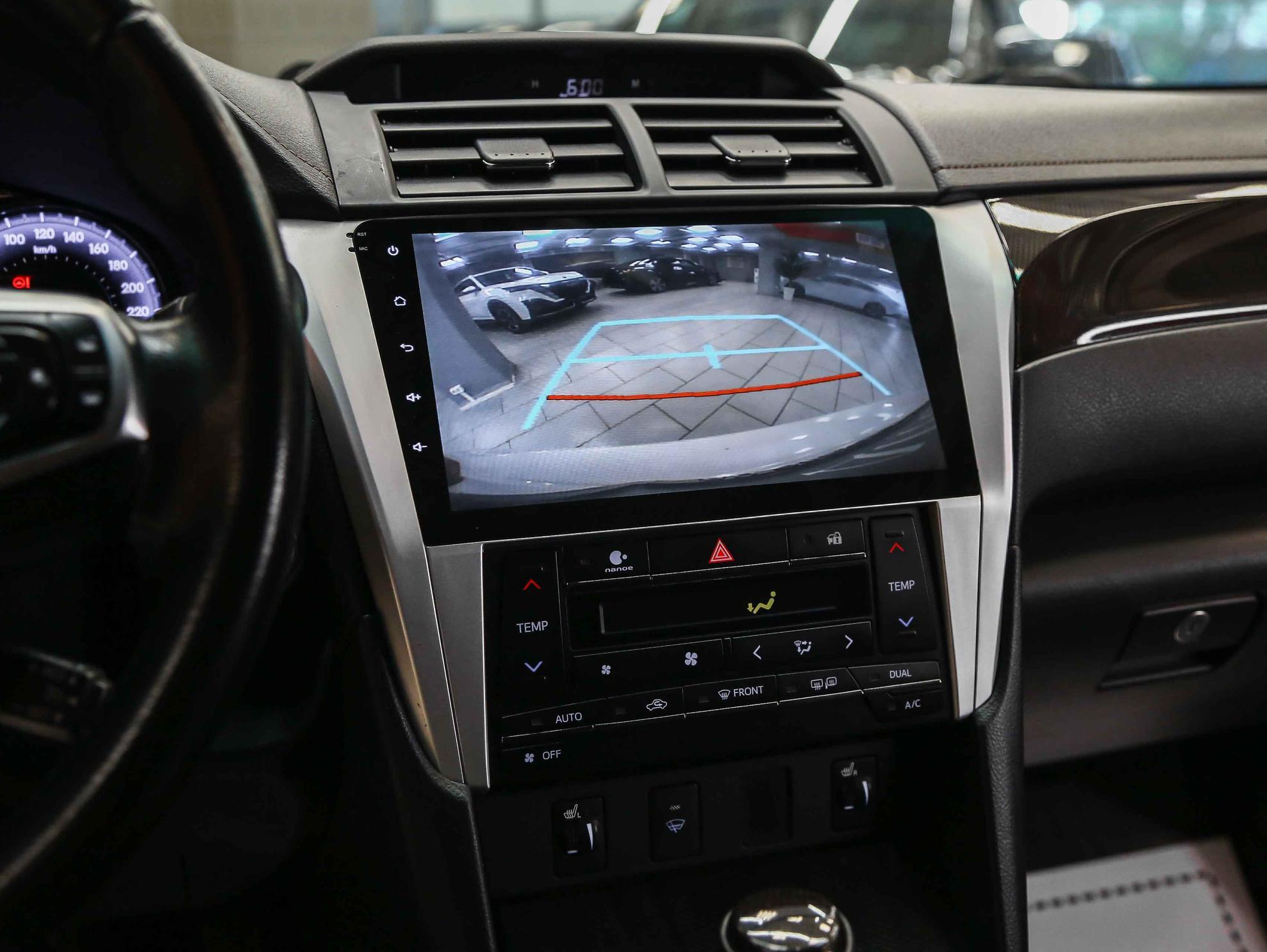 Toyota Camry 2015, белый, ДЦ Орехово
