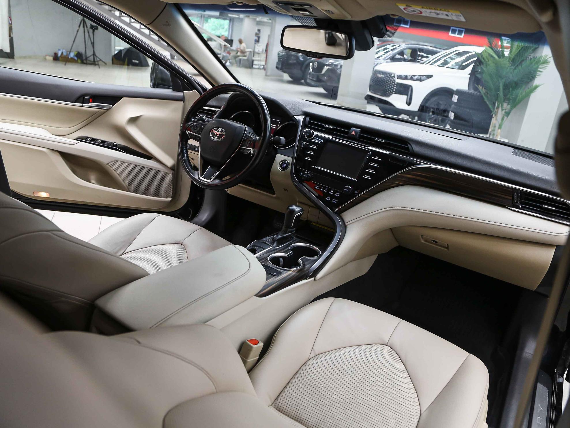Toyota Camry 2018, черный, ДЦ Орехово