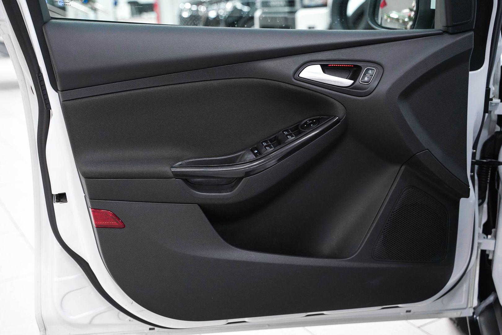 Ford Focus 2016, белый, ДЦ Орехово