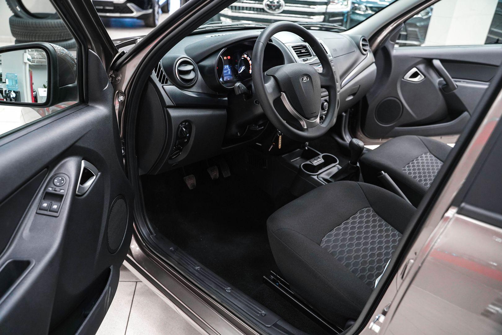 LADA (ВАЗ) Granta 2024, серый, ДЦ Орехово