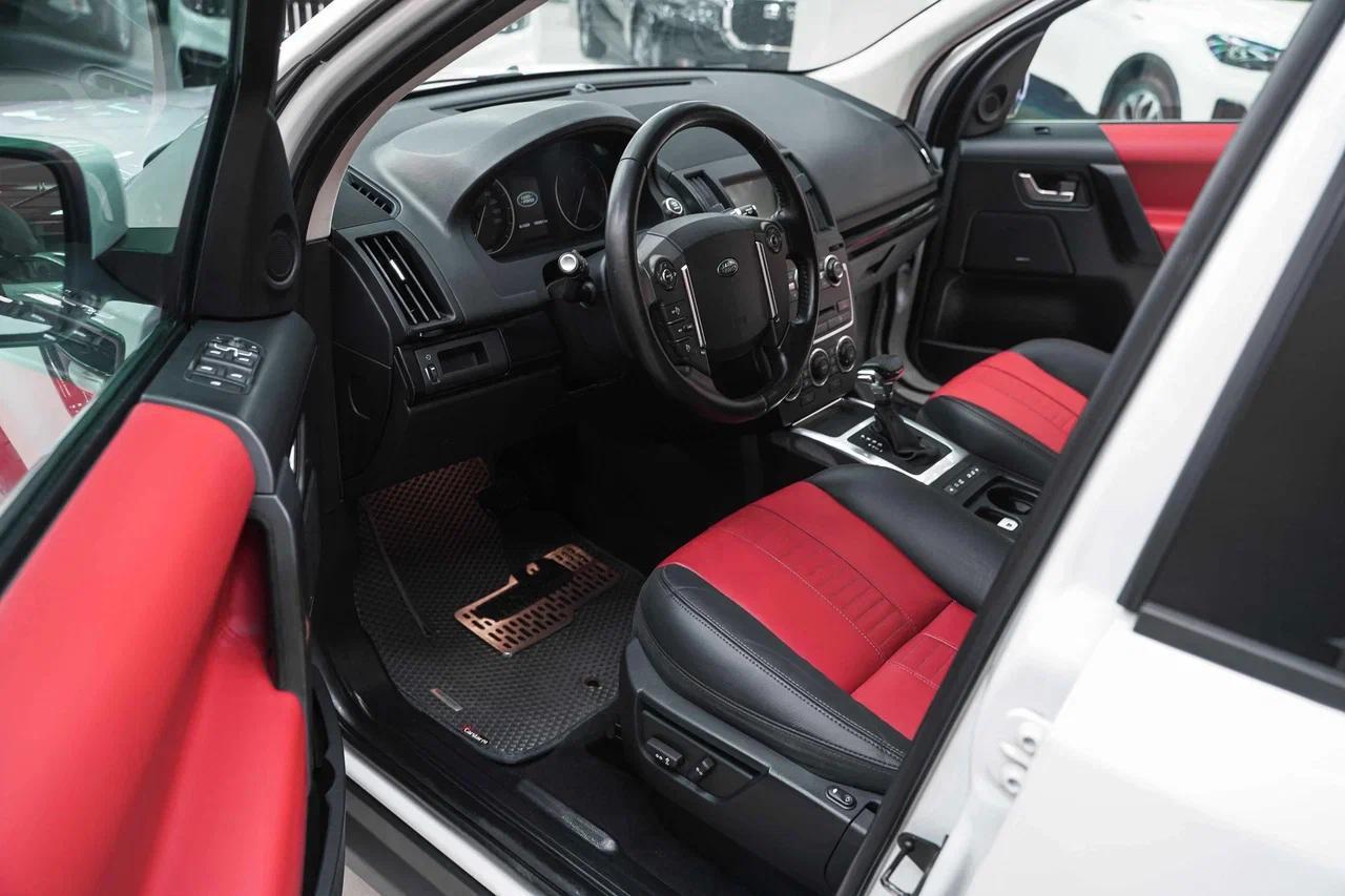 Land Rover Freelander 2013, белый, ДЦ Орехово