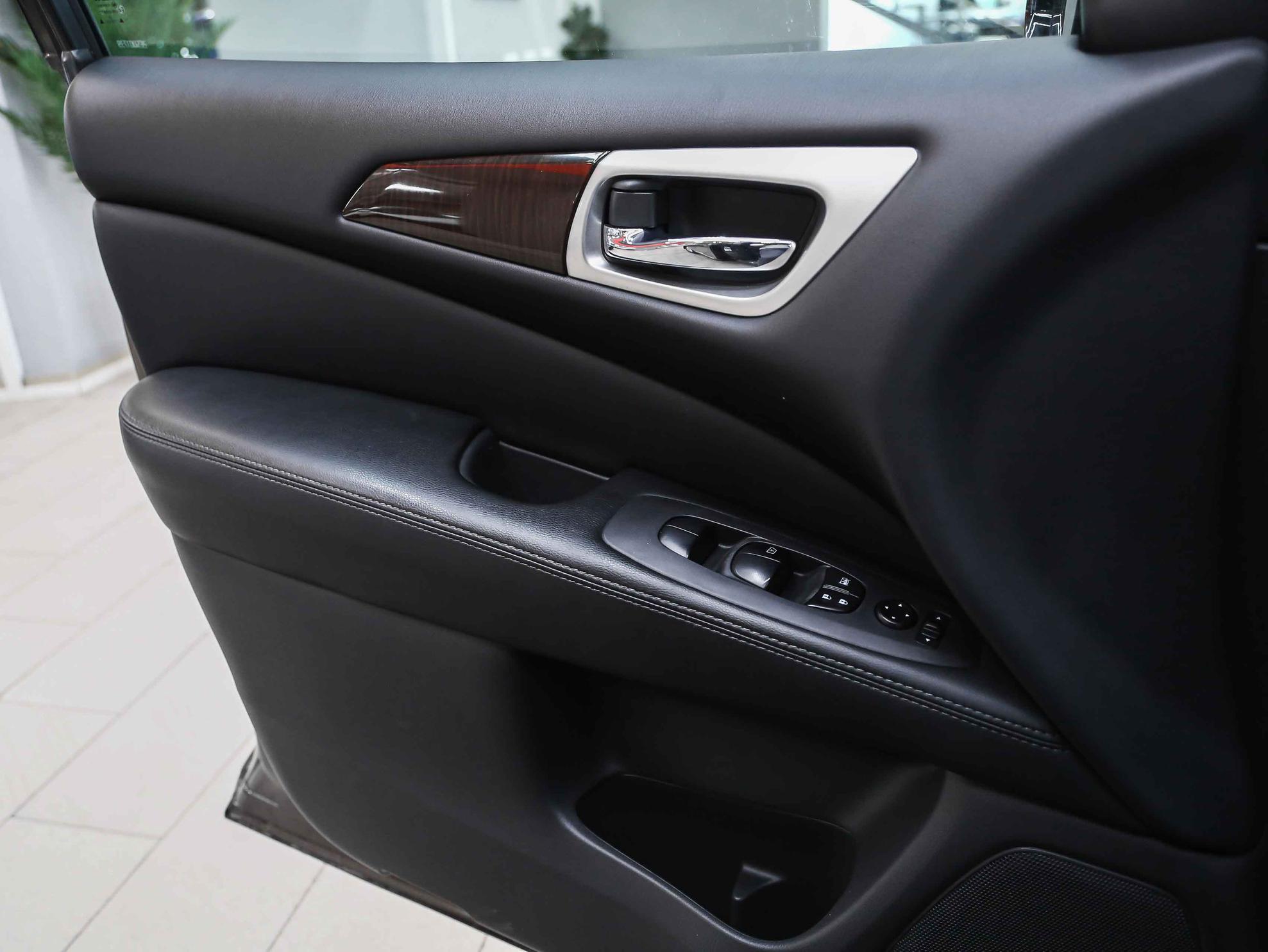 Nissan Pathfinder 2014, коричневый, ДЦ Орехово