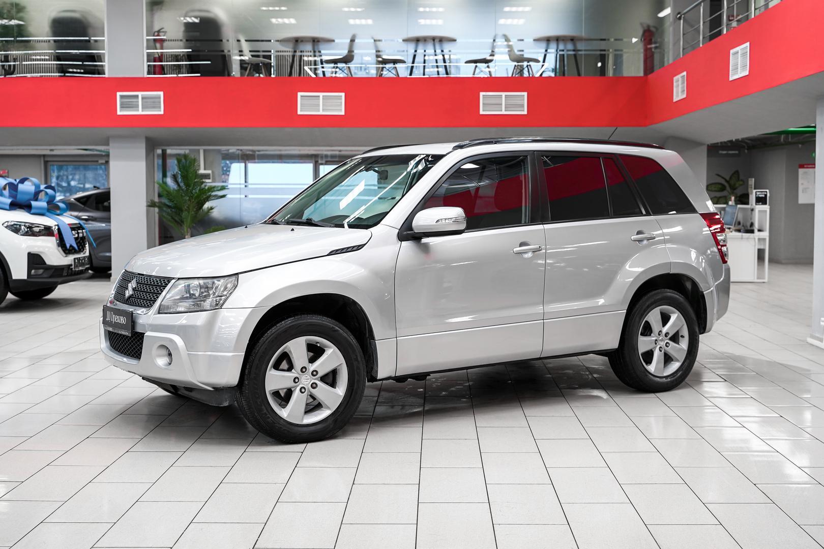 Suzuki Grand Vitara 2010, серебряный, ДЦ Орехово