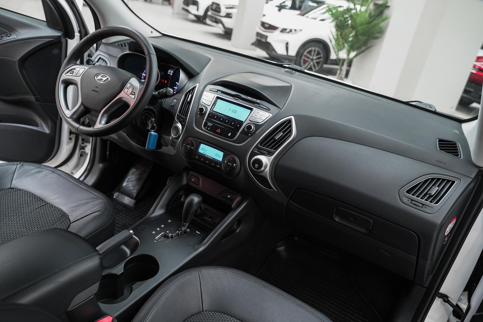 Hyundai ix35 2013, белый, ДЦ Орехово