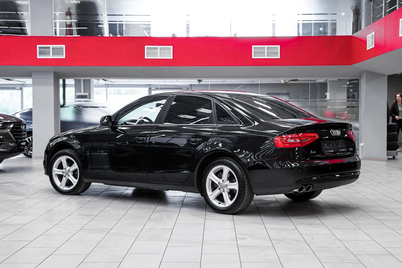 Audi A4 2015, черный, ДЦ Орехово