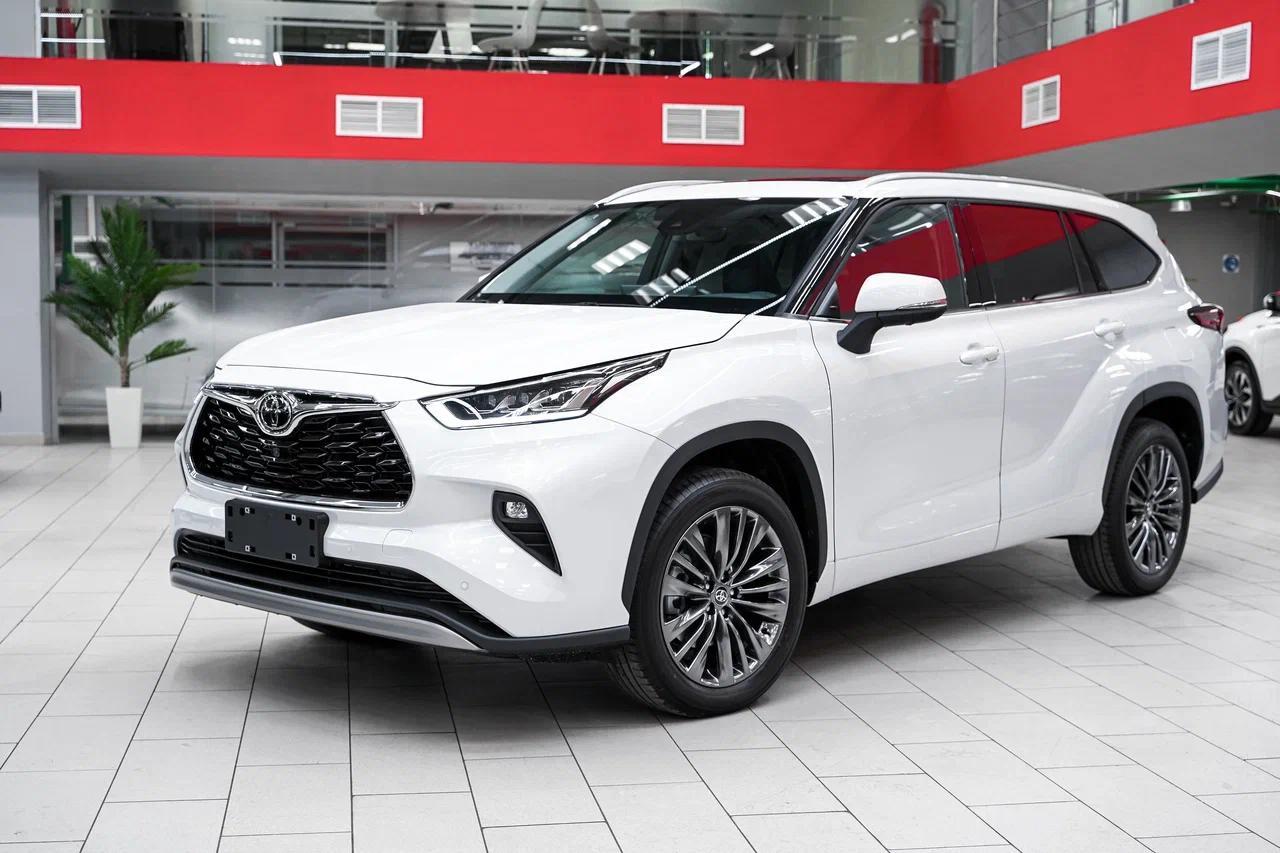 Toyota Highlander 2025, белый, ДЦ Орехово