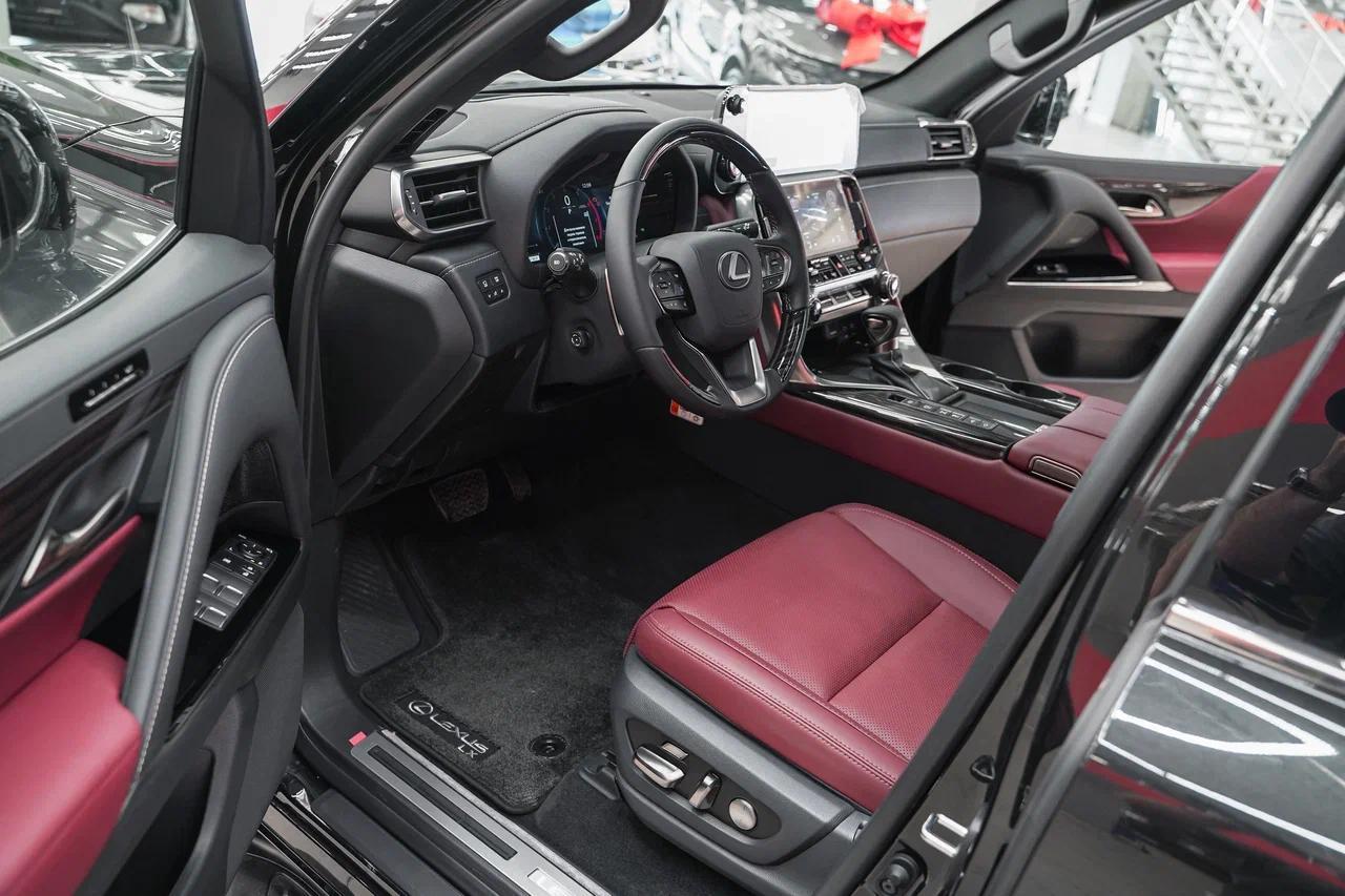 Lexus LX 2026, черный, ДЦ Орехово