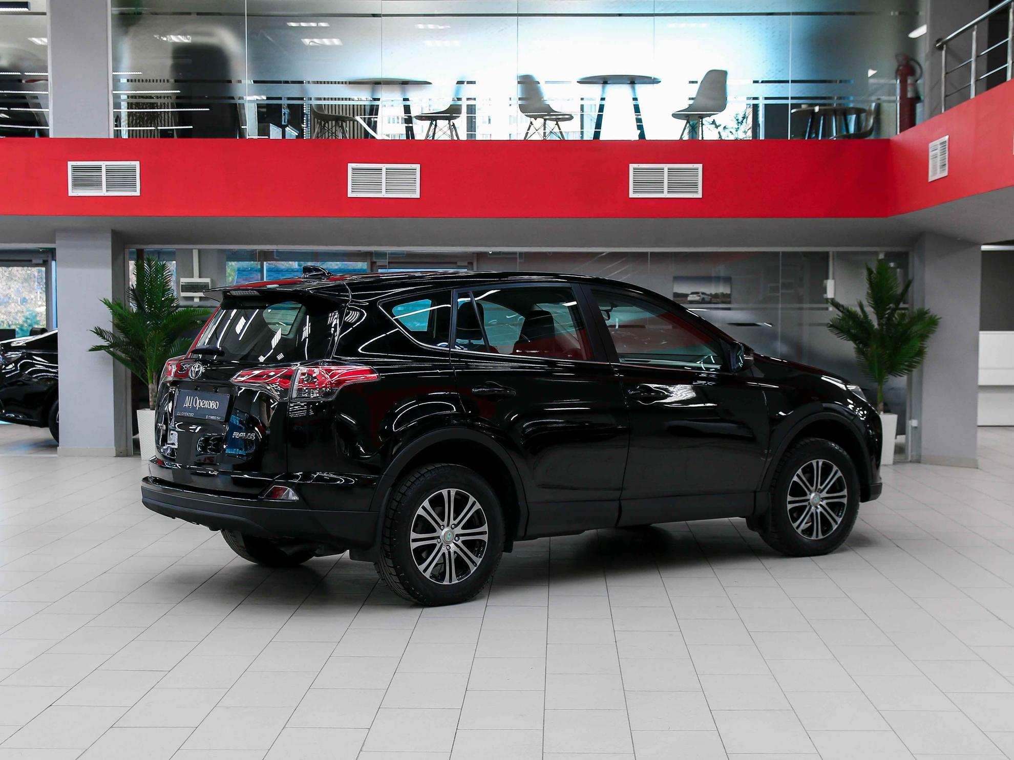 Toyota RAV4 2017, черный, ДЦ Орехово