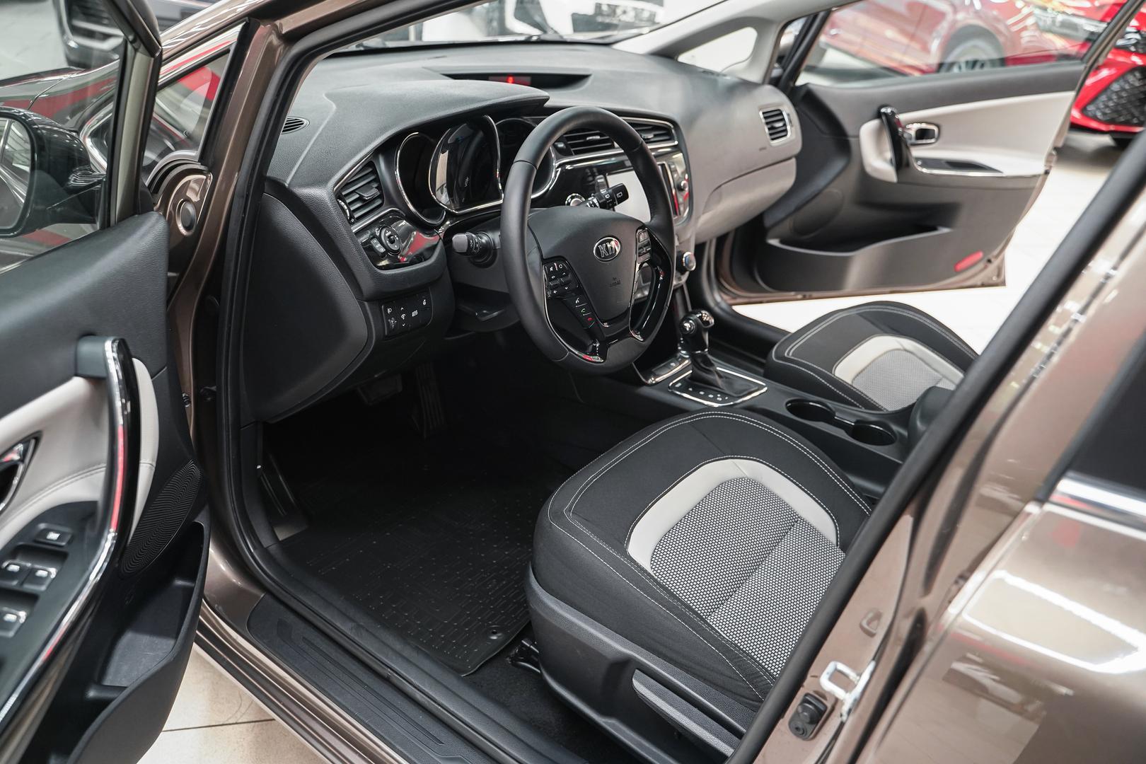Kia Ceed 2017, коричневый, ДЦ Орехово