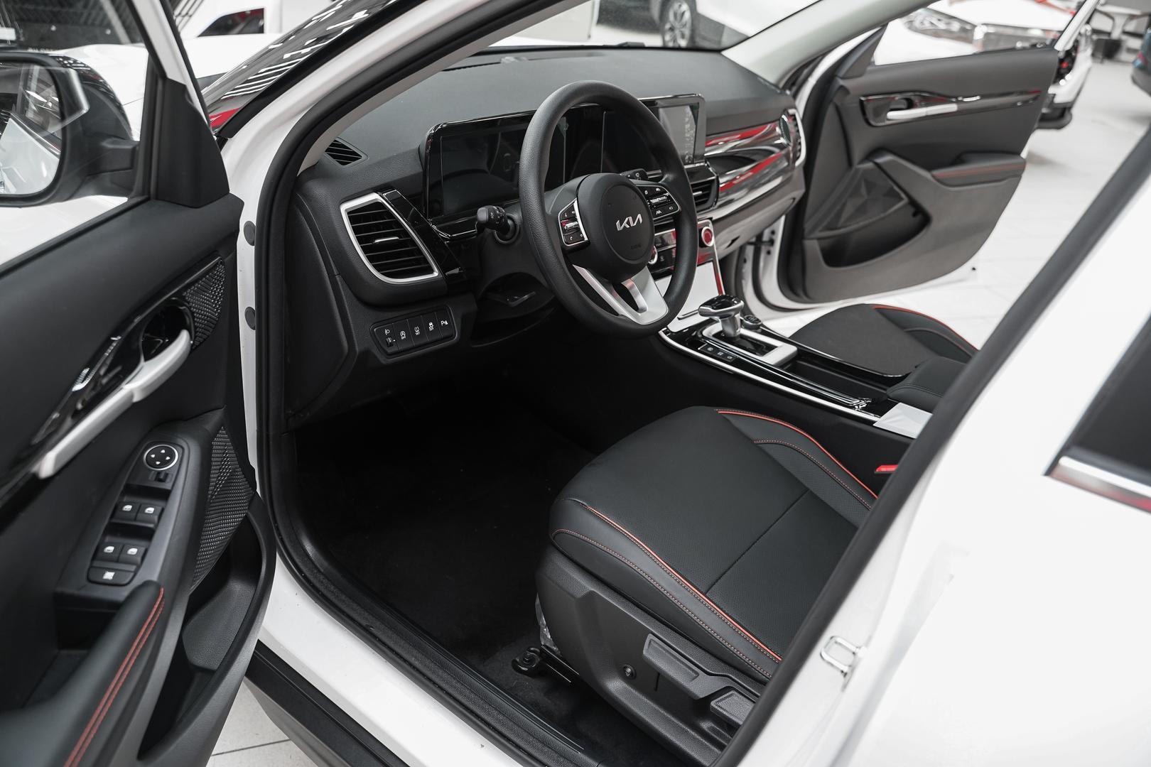 Kia Seltos 2026, белый, ДЦ Орехово
