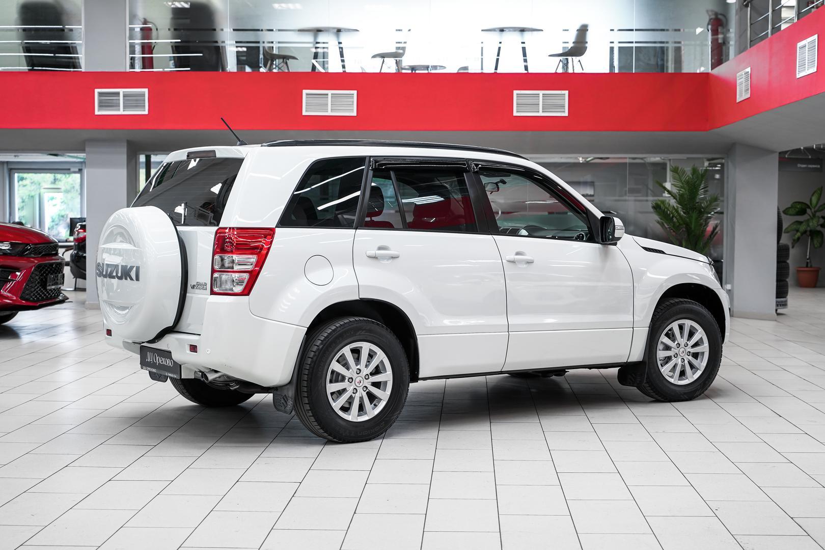 Suzuki Grand Vitara 2014, белый, ДЦ Орехово