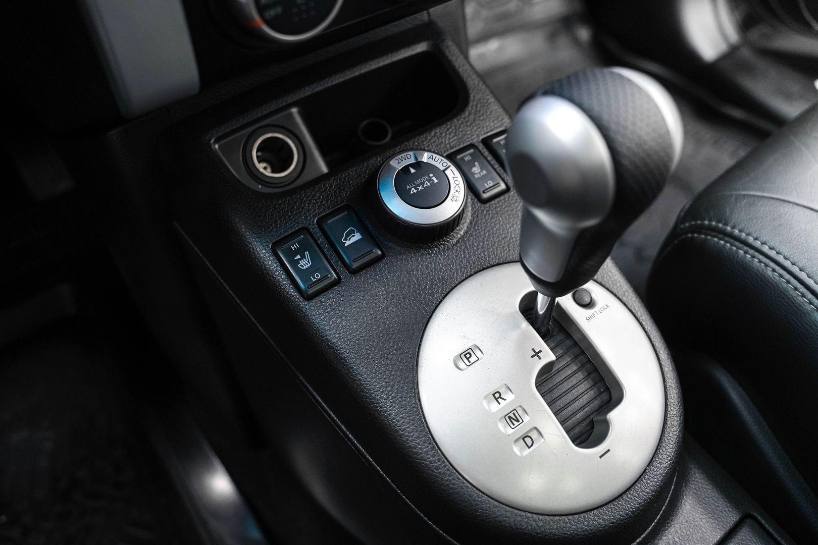 Nissan X-Trail 2013, серый, ДЦ Орехово