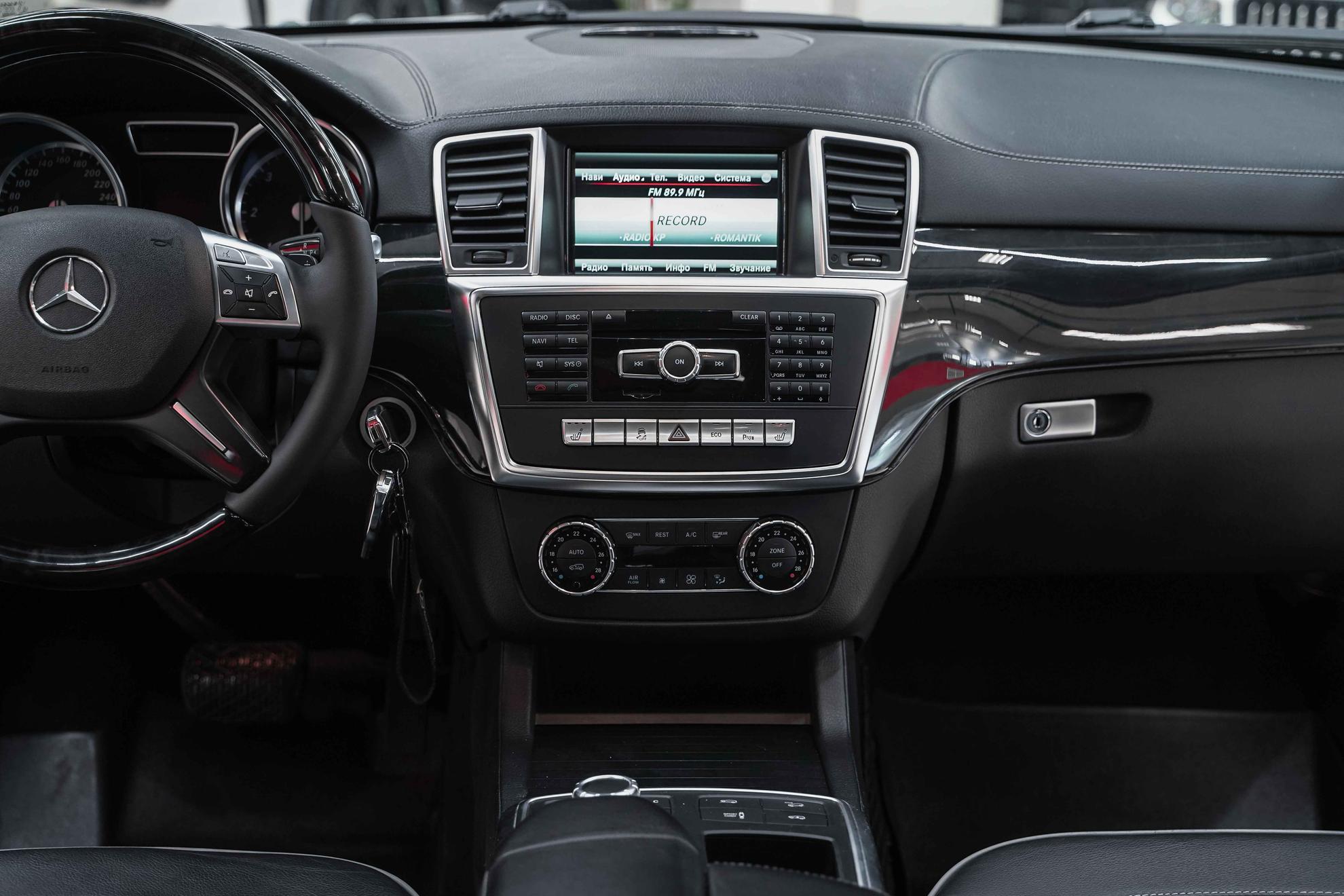 Mercedes-Benz GL-Класс 2013, черный, ДЦ Орехово