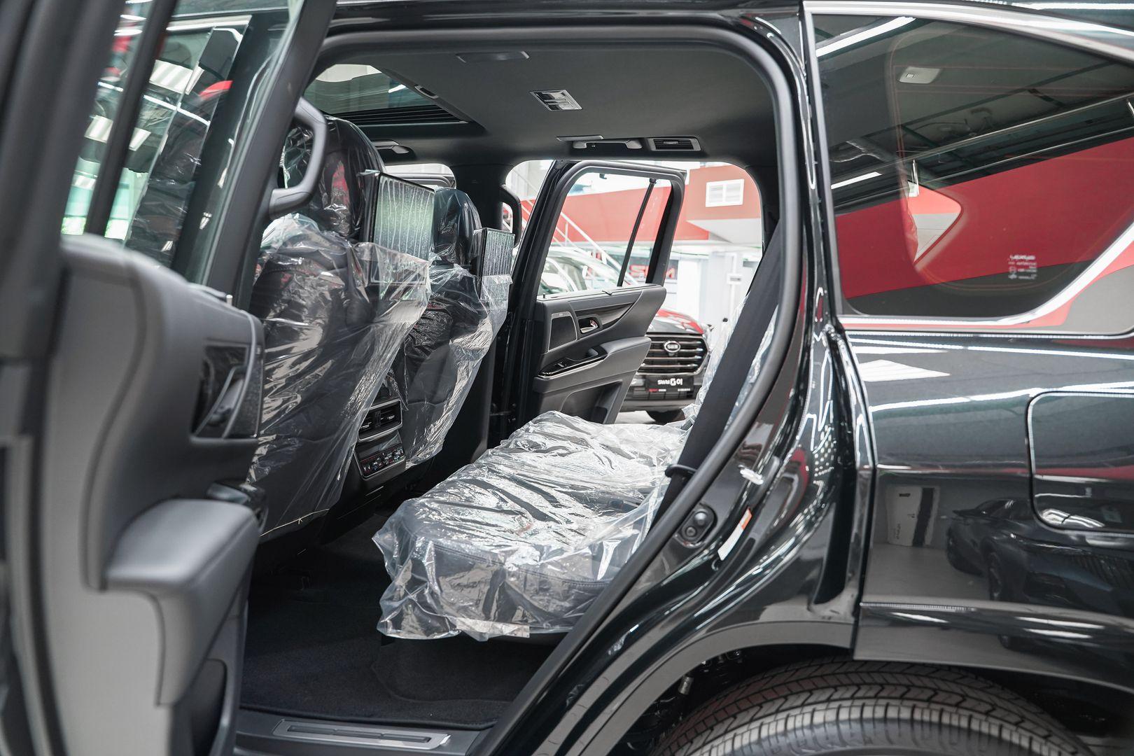 Lexus LX 2024, черный, ДЦ Орехово
