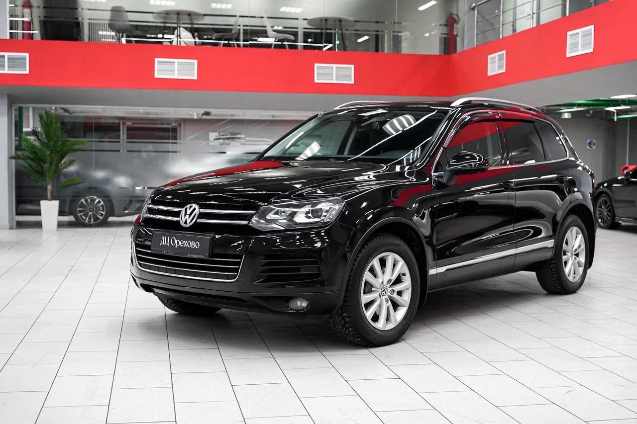 Volkswagen Touareg 2013, черный, ДЦ Орехово
