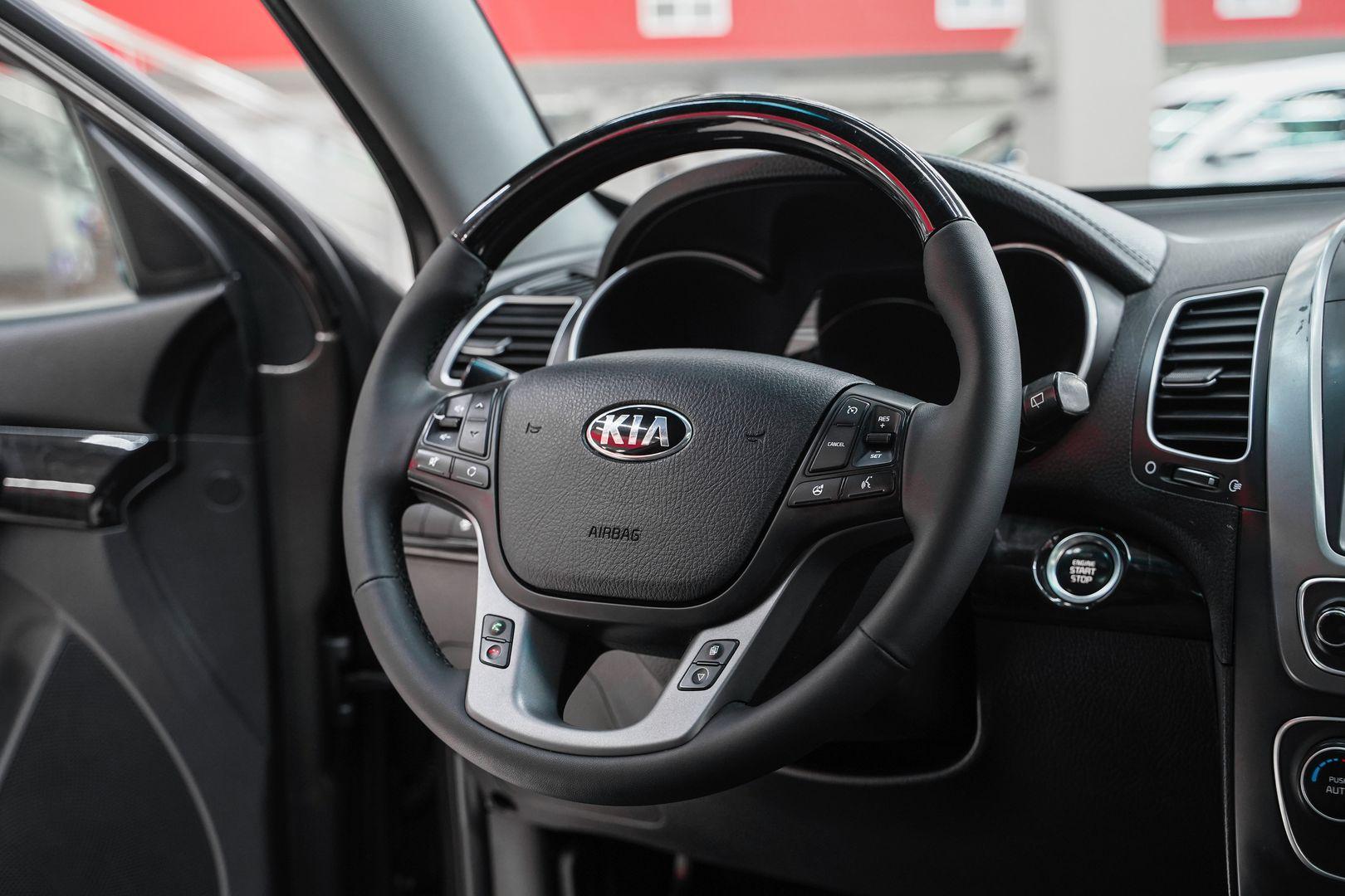 Kia Sorento 2013, бежевый, ДЦ Орехово