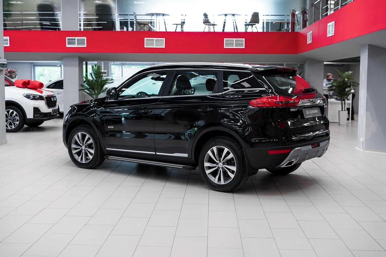 Geely Atlas 2021, черный, ДЦ Орехово
