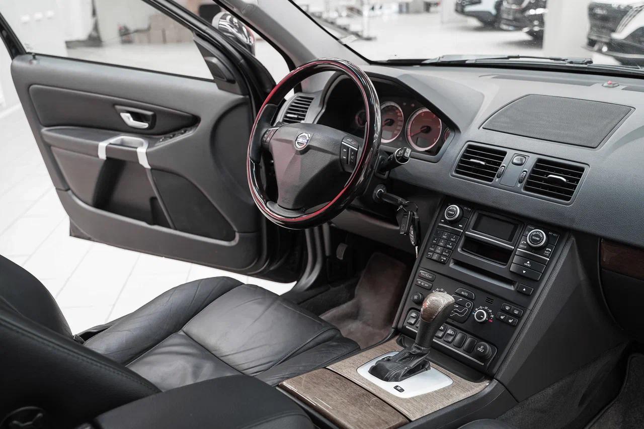 Volvo XC90 2011, черный, ДЦ Орехово
