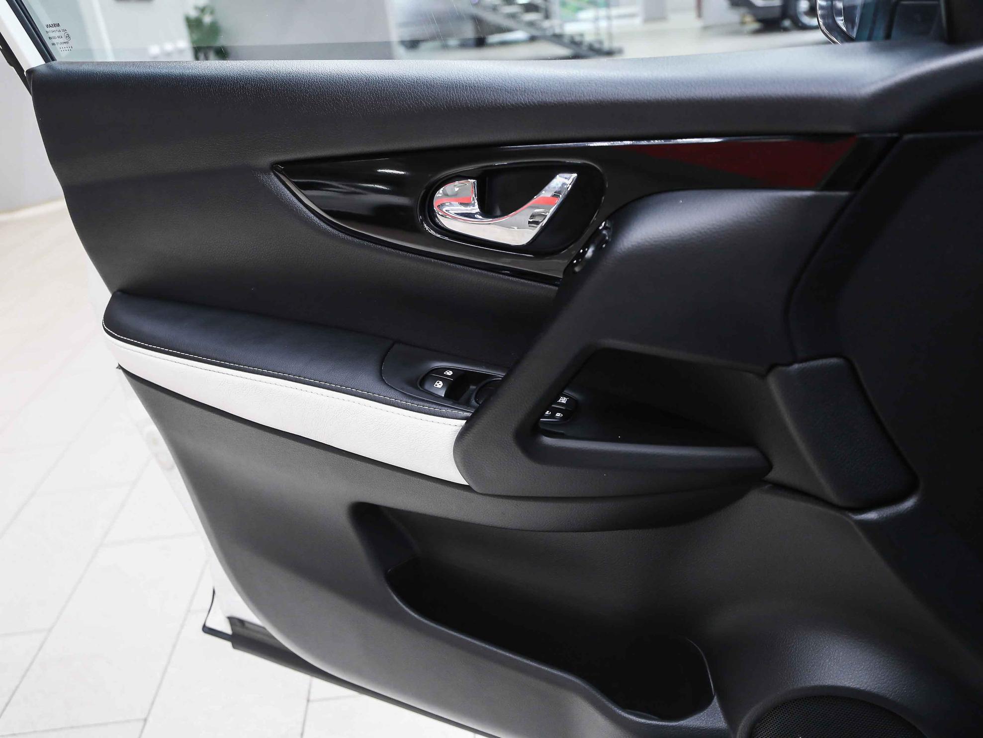 Nissan Qashqai 2016, белый, ДЦ Орехово