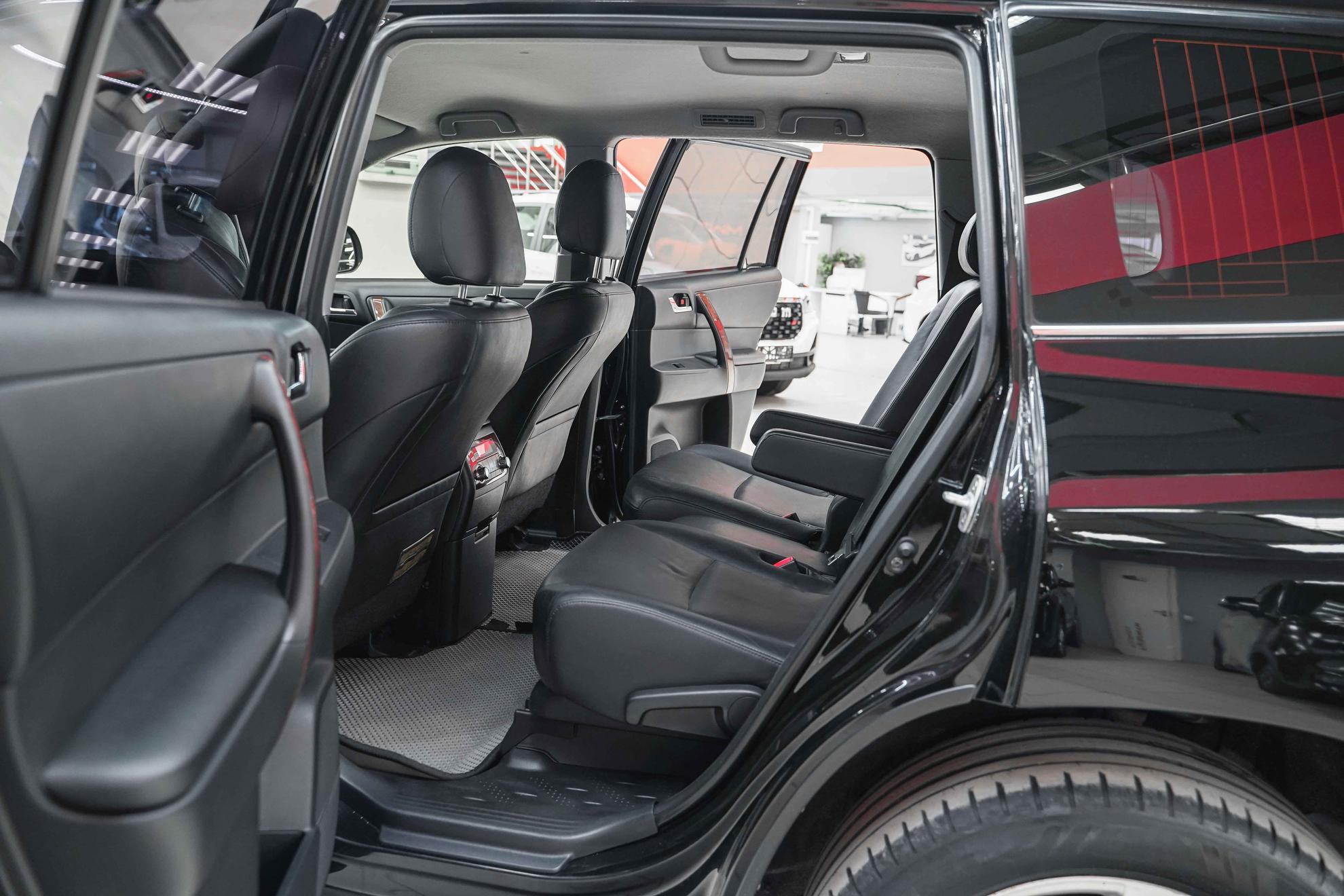 Toyota Highlander 2012, черный, ДЦ Орехово